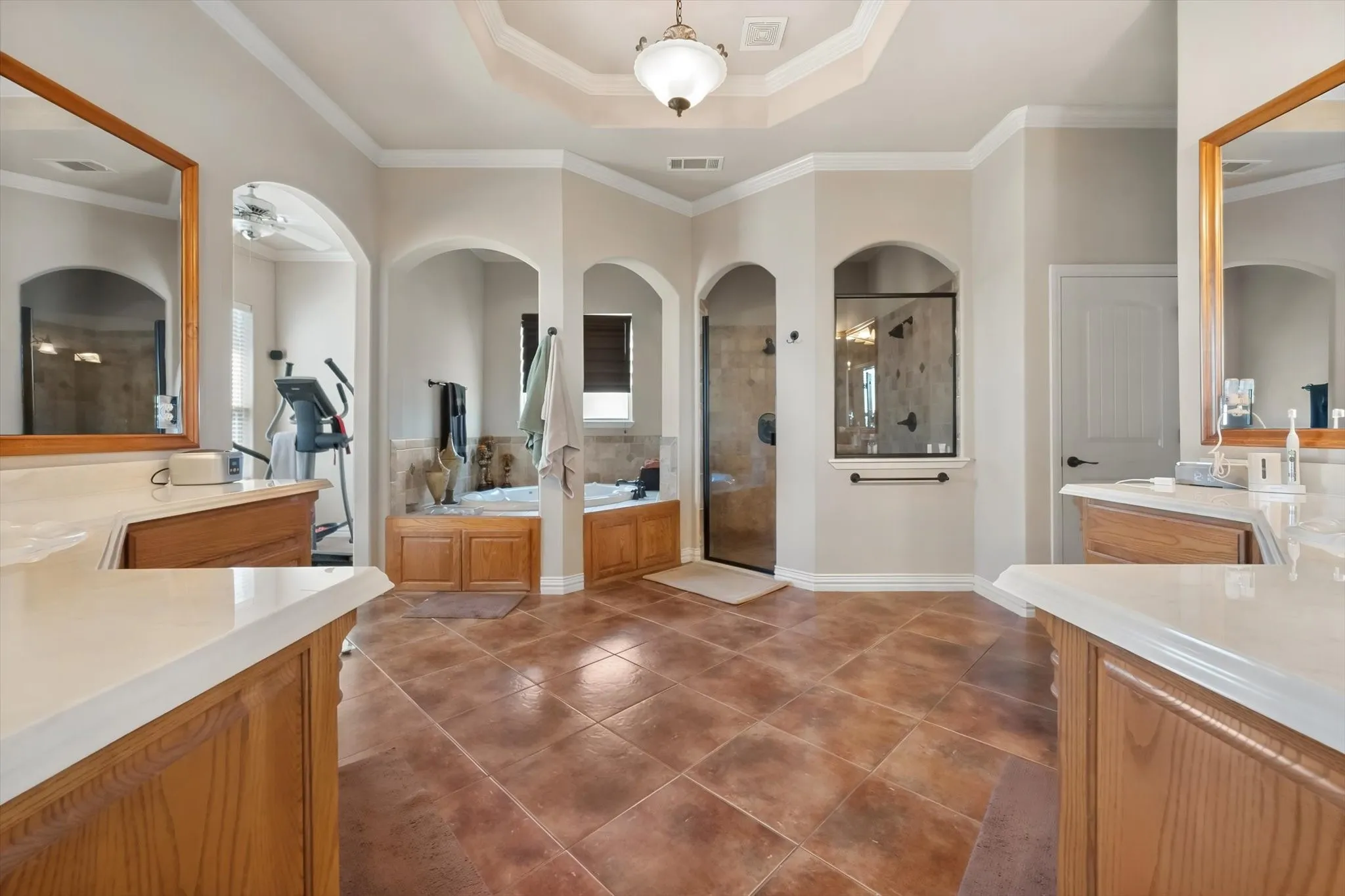 Single Family Residence For Sale in Tarrant County , 7168 Granville Drive, Mansfield, Texas 76063, 4 Bedroom, 4 Bathroom, 3 Garage spaces, 3,656 Sqft, built in 2006, mls#21402381, Real Estate Agent in Mansfield, Homes For Sale in Tarrant county, Homes For Sale in Mansfield, Realtor in Mansfield Texas, Real Estate Brokerage Independent Realty Texas, Luminita Cordes Realtor