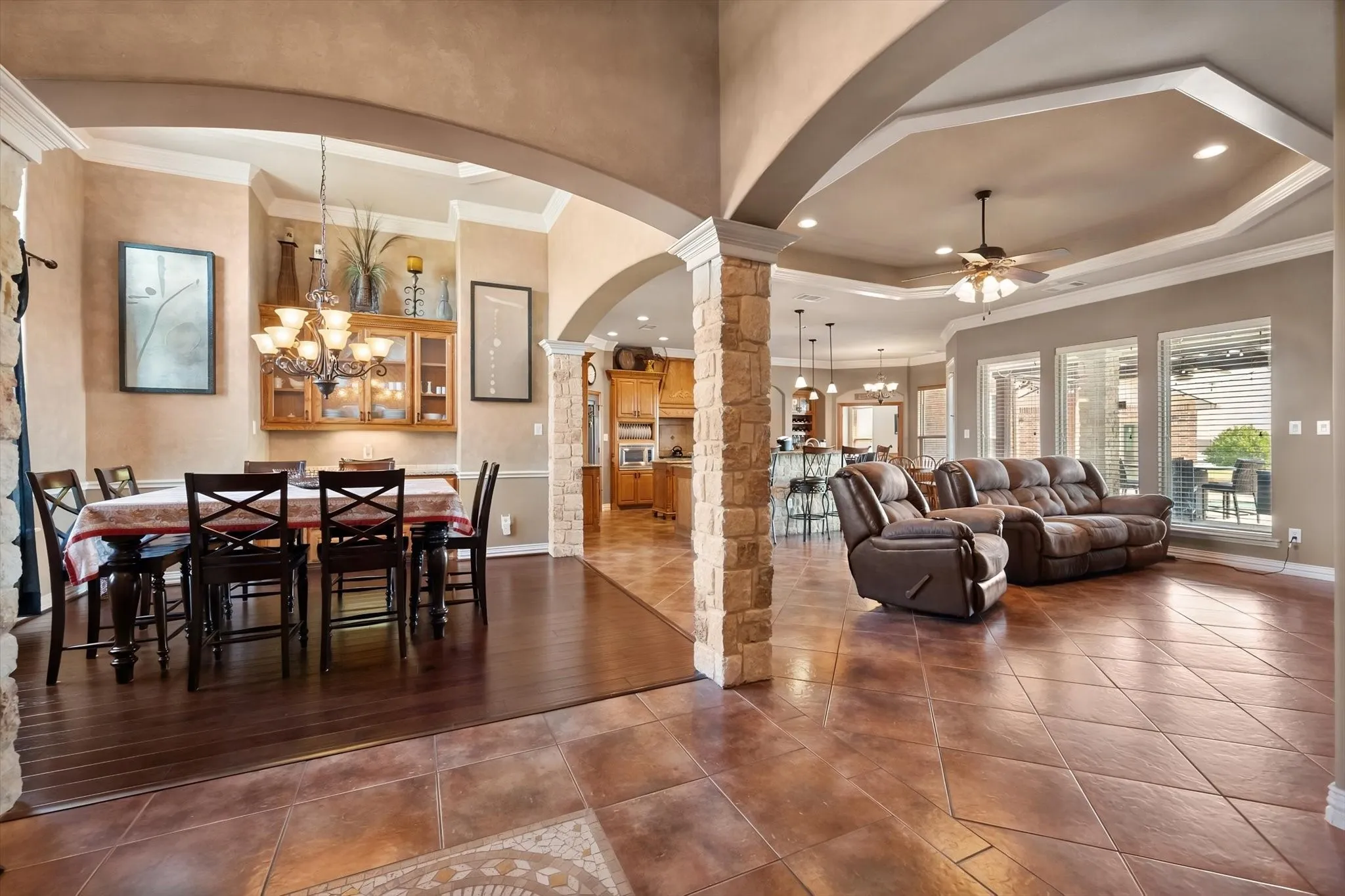 Single Family Residence For Sale in Tarrant County , 7168 Granville Drive, Mansfield, Texas 76063, 4 Bedroom, 4 Bathroom, 3 Garage spaces, 3,656 Sqft, built in 2006, mls#21402381, Real Estate Agent in Mansfield, Homes For Sale in Tarrant county, Homes For Sale in Mansfield, Realtor in Mansfield Texas, Real Estate Brokerage Independent Realty Texas, Luminita Cordes Realtor