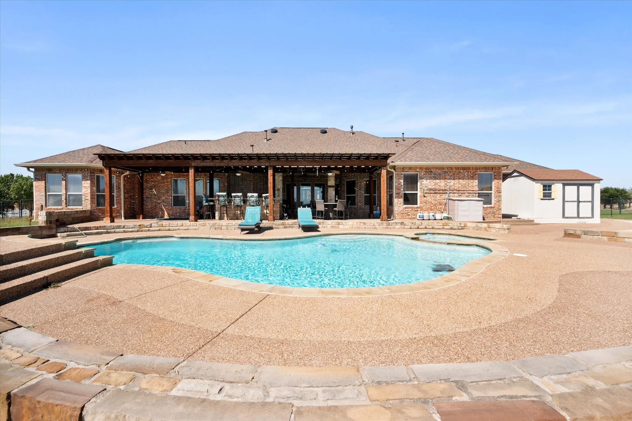 Single Family Residence For Sale in Tarrant County , 7168 Granville Drive, Mansfield, Texas 76063, 4 Bedroom, 4 Bathroom, 3 Garage spaces, 3,656 Sqft, built in 2006, mls#21402381, Real Estate Agent in Mansfield, Homes For Sale in Tarrant county, Homes For Sale in Mansfield, Realtor in Mansfield Texas, Real Estate Brokerage Independent Realty Texas, Luminita Cordes Realtor