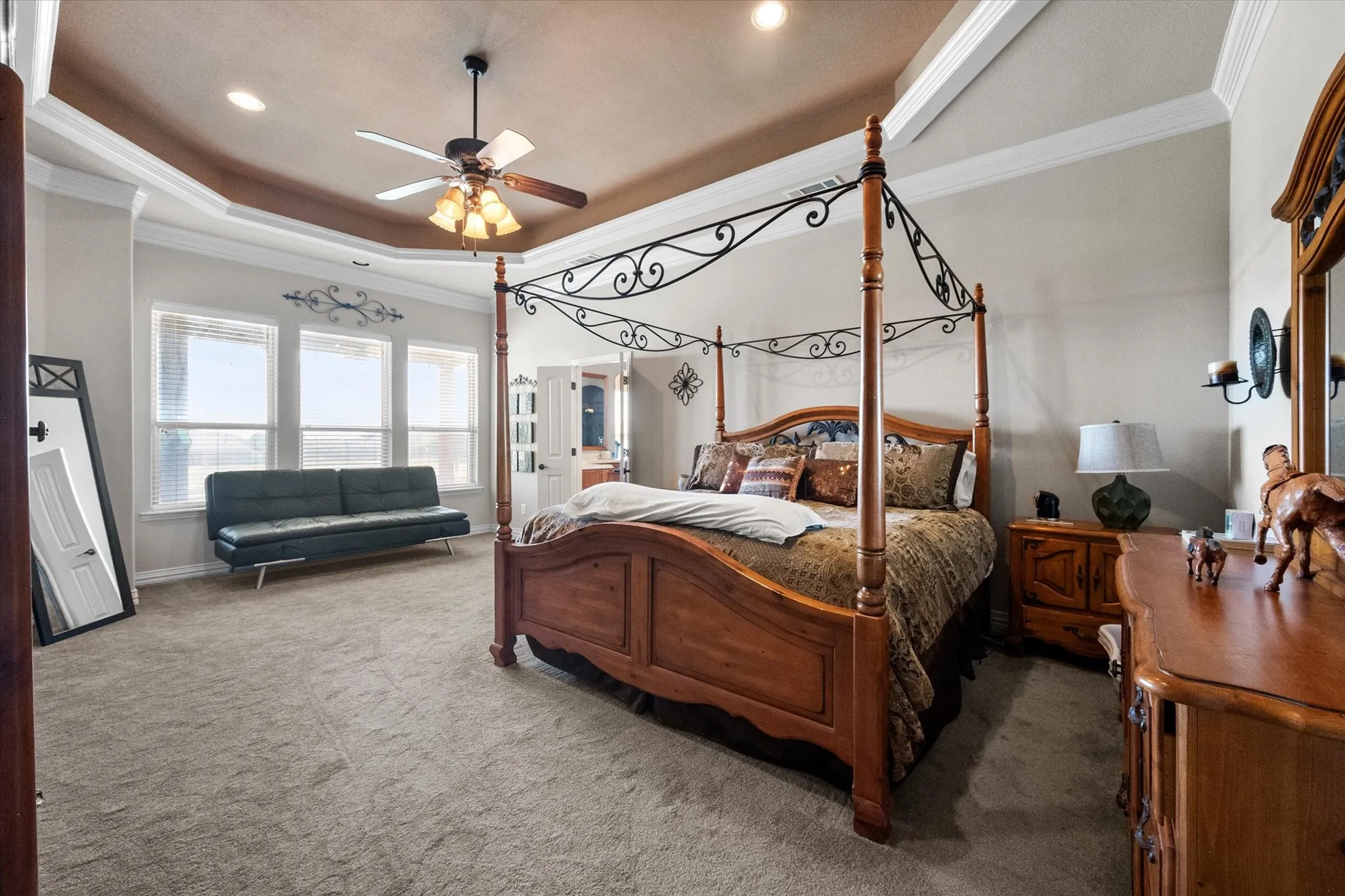 Single Family Residence For Sale in Tarrant County , 7168 Granville Drive, Mansfield, Texas 76063, 4 Bedroom, 4 Bathroom, 3 Garage spaces, 3,656 Sqft, built in 2006, mls#21402381, Real Estate Agent in Mansfield, Homes For Sale in Tarrant county, Homes For Sale in Mansfield, Realtor in Mansfield Texas, Real Estate Brokerage Independent Realty Texas, Luminita Cordes Realtor