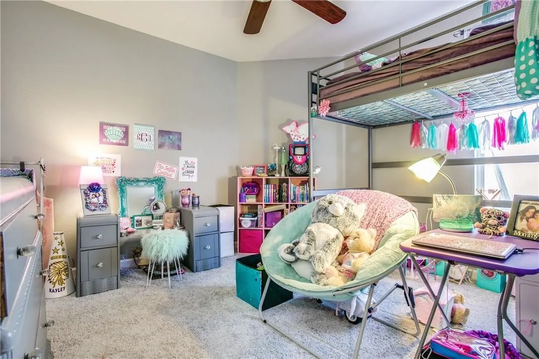 Single Family Residence For Sale in Denton County , 16240 Red River Lane, Fort Worth, Texas 76247, 3 Bedroom, 3 Bathroom, 2 Garage spaces, 2,479 Sqft, built in 2003, mls#21406783, Real Estate Agent in Fort Worth, Homes For Sale in Denton county, Homes For Sale in Fort Worth, Realtor in Fort Worth Texas, Real Estate Brokerage Independent Realty Texas, Luminita Cordes Realtor