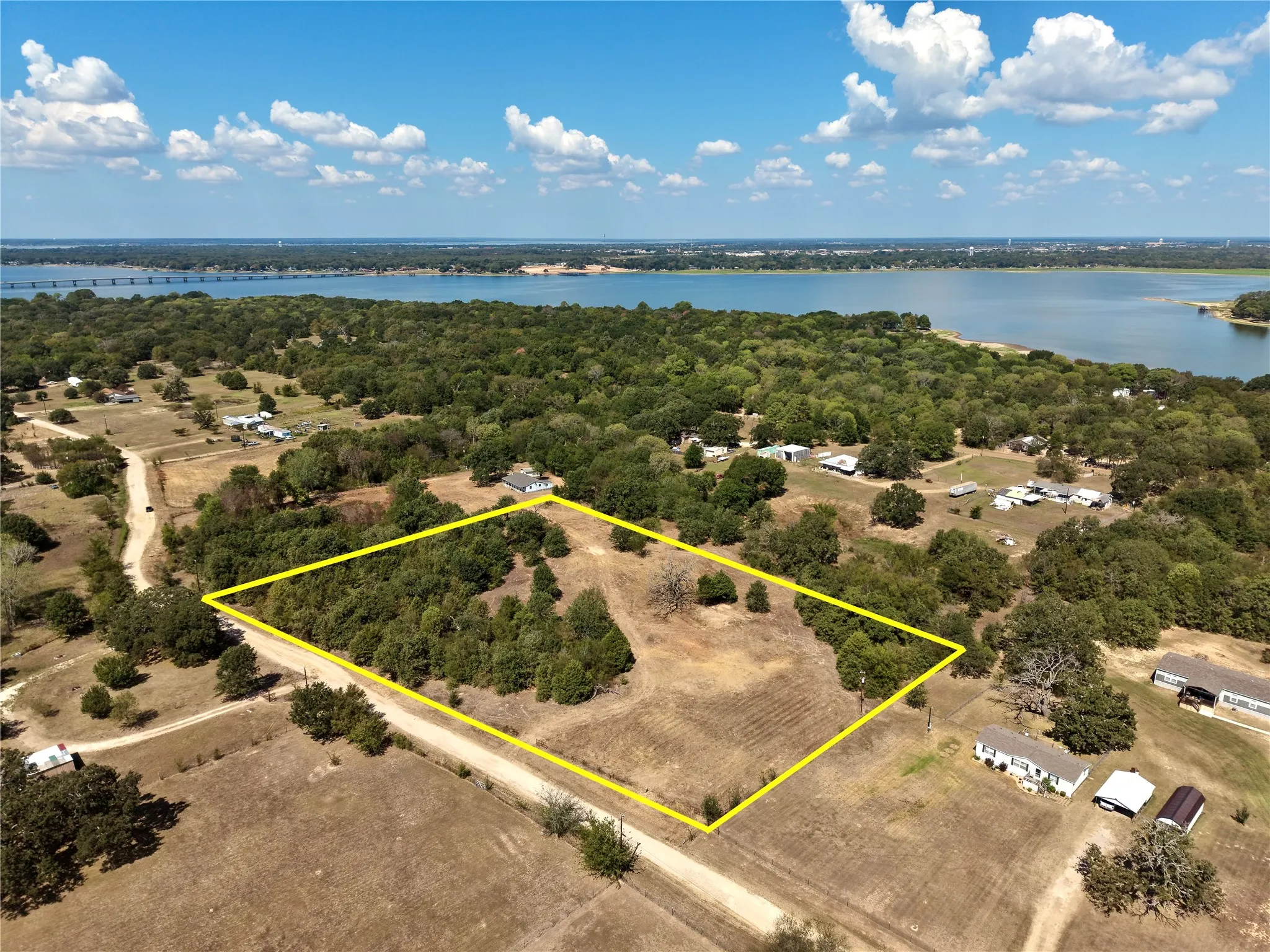 Aerial - Alternate View - Approximate Outline. Boundaries shown are approximate.