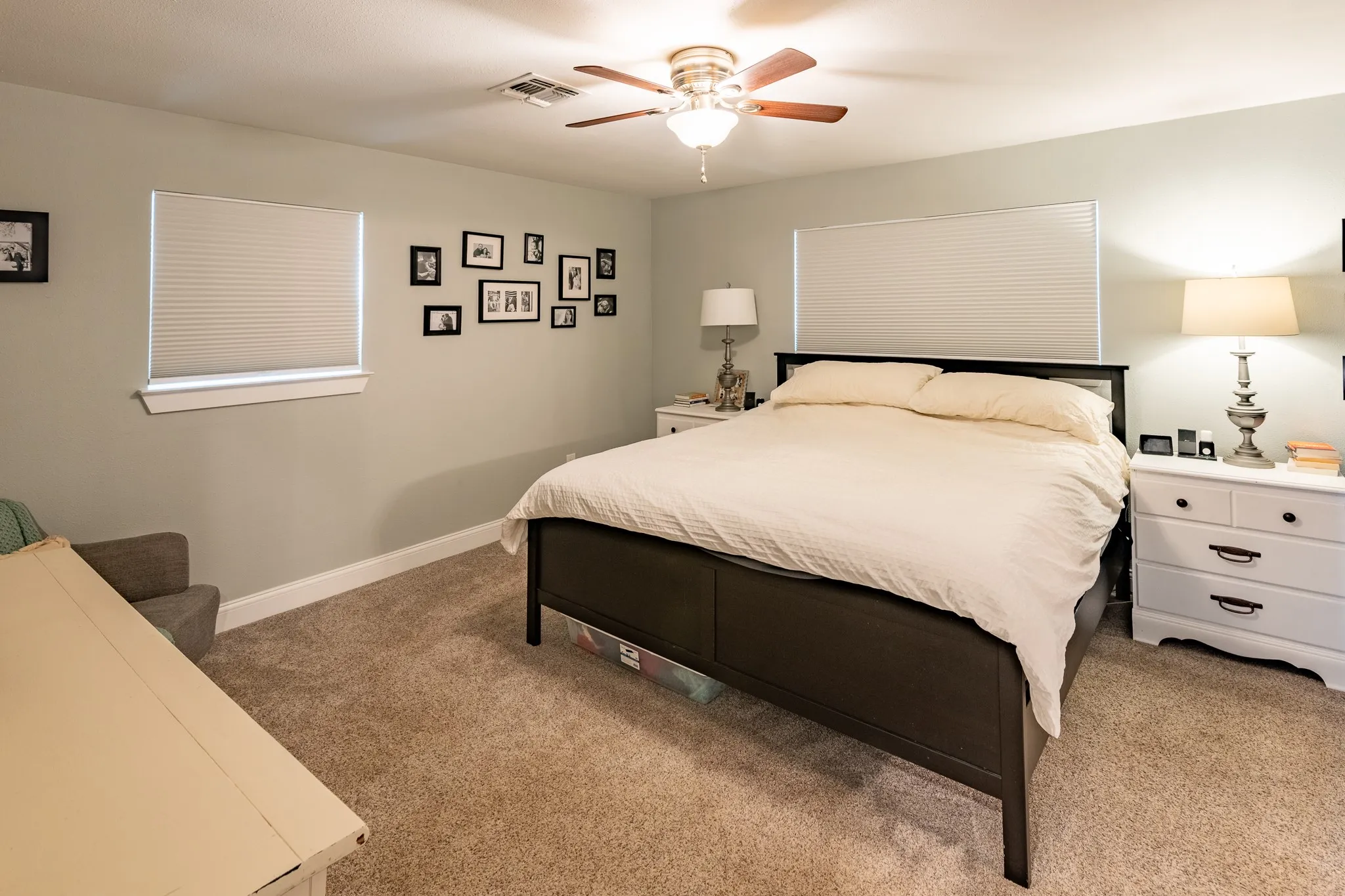 Single Family Residence For Sale in Denton County , 106 Joyce Drive, Argyle, Texas 76226, 5 Bedroom, 4 Bathroom, 2 Garage spaces, 2,872 Sqft, built in 1980, mls#21393796, Real Estate Agent in Argyle, Homes For Sale in Denton county, Homes For Sale in Argyle, Realtor in Argyle Texas, Real Estate Brokerage Independent Realty Texas, Luminita Cordes Realtor