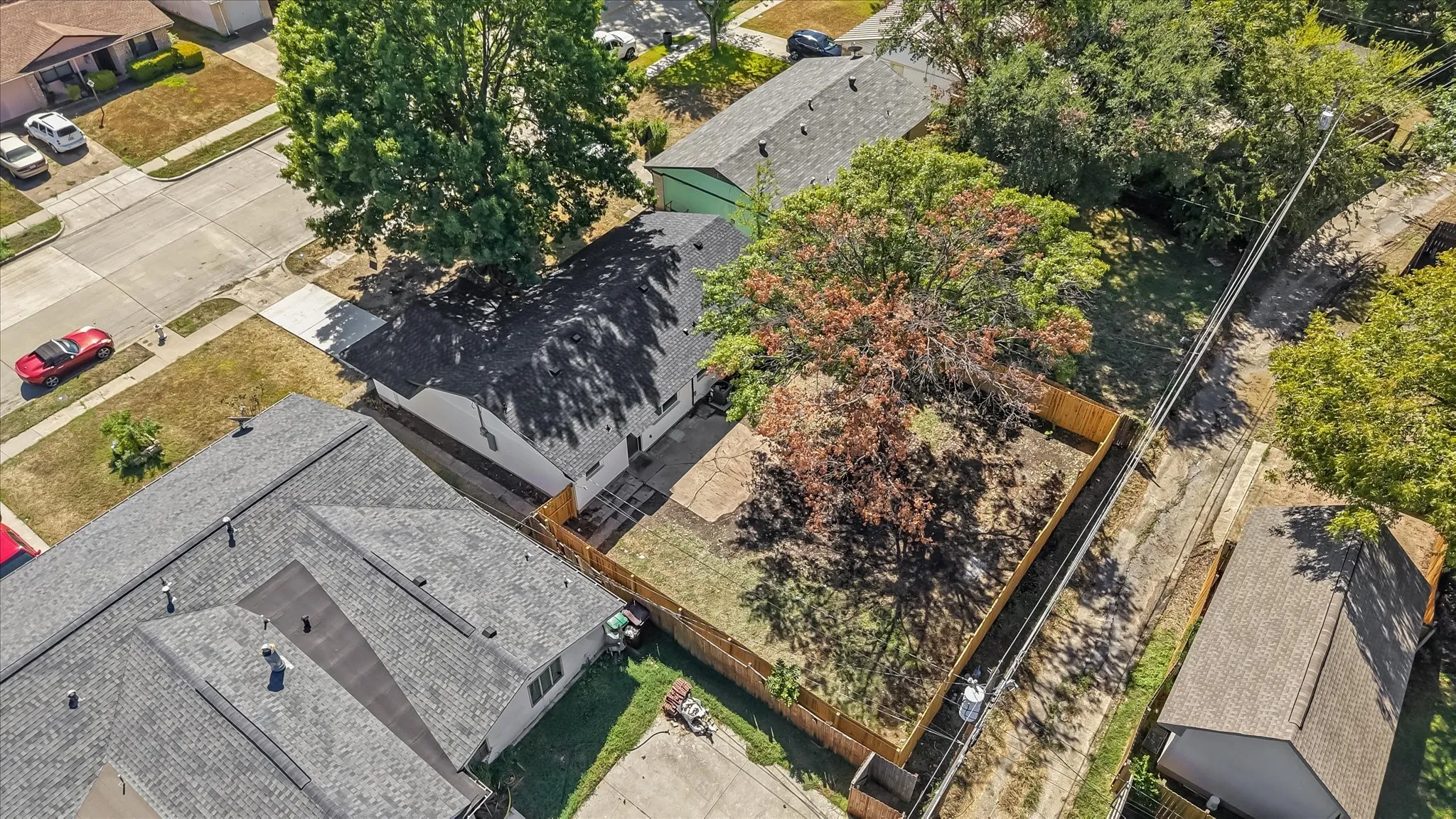 Single Family Residence For Sale in Dallas County , 3635 Emerald Drive, Mesquite, Texas 75150, 3 Bedroom, 2 Bathroom, 1 Garage spaces, 1,164 Sqft, built in 1962, mls#21402148, Real Estate Agent in Mesquite, Homes For Sale in Dallas county, Homes For Sale in Mesquite, Realtor in Mesquite Texas, Real Estate Brokerage Independent Realty Texas, Luminita Cordes Realtor