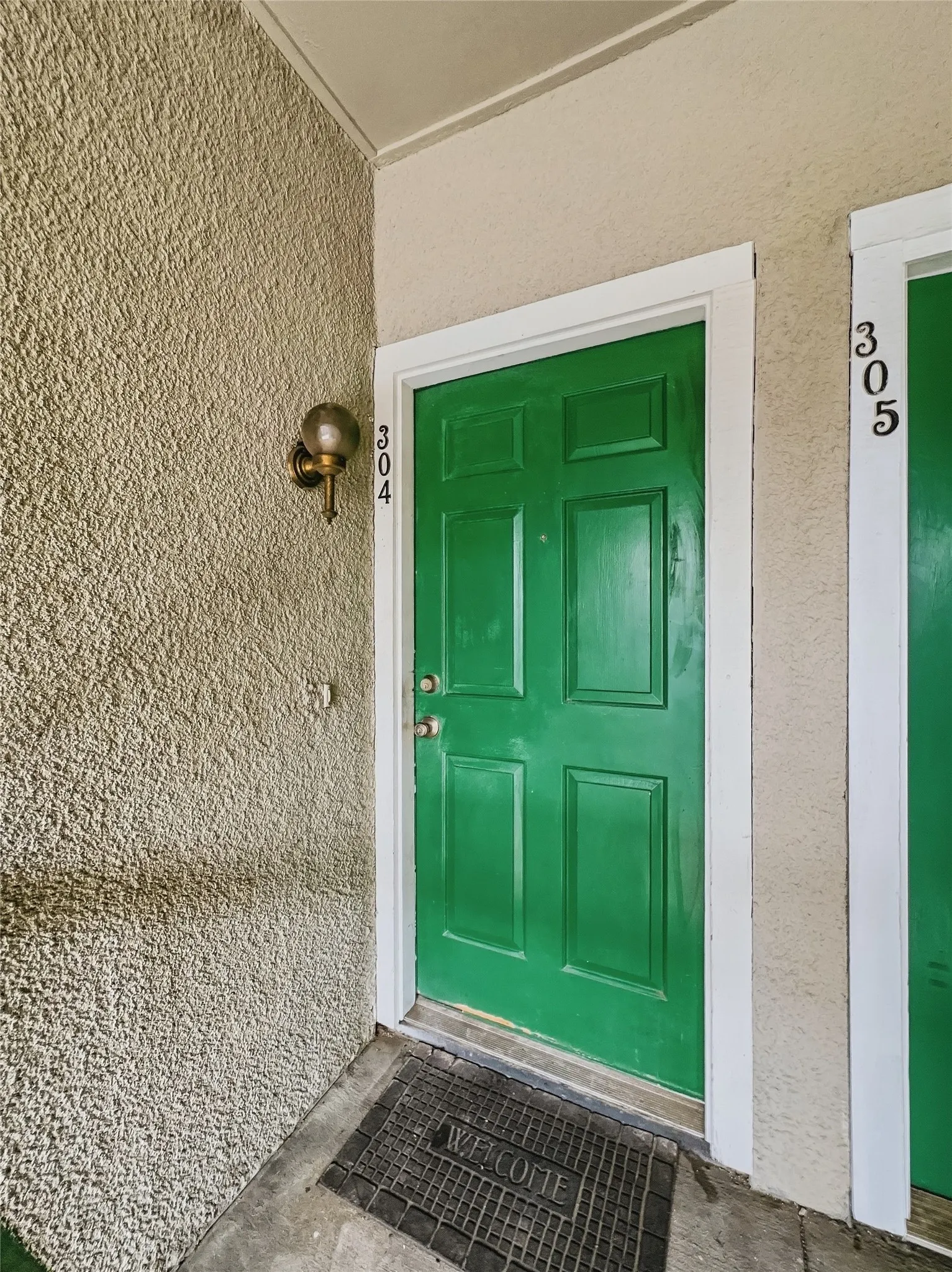 Condominium For Sale in Dallas County , 7126 Holly Hill Drive 304, Dallas, Texas 75231, 1 Bedroom, 1 Bathroom, Garage spaces, 647 Sqft, built in 1983, mls#21401393, Real Estate Agent in Dallas, Homes For Sale in Dallas county, Homes For Sale in Dallas, Realtor in Dallas Texas, Real Estate Brokerage Independent Realty Texas, Luminita Cordes Realtor