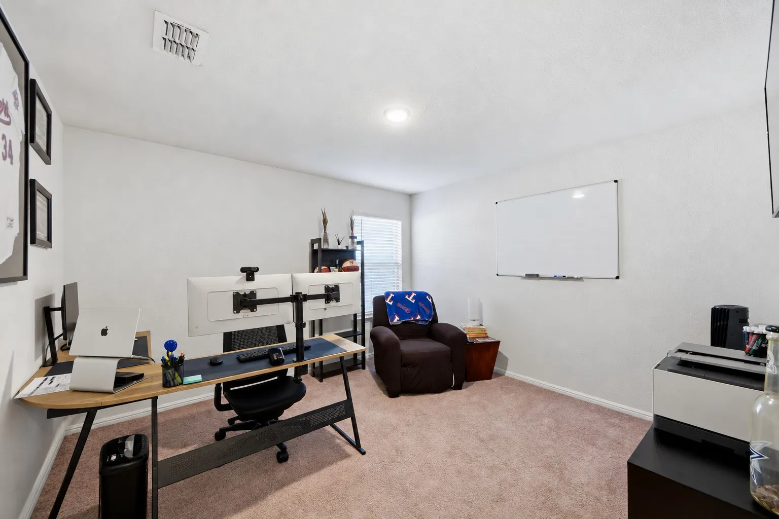 Single Family Residence For Sale in Collin County , 2208 Maplewood Drive, Melissa, Texas 75454, 3 Bedroom, 2 Bathroom, 2 Garage spaces, 1,941 Sqft, built in 2020, mls#21403799, Real Estate Agent in Melissa, Homes For Sale in Collin county, Homes For Sale in Melissa, Realtor in Melissa Texas, Real Estate Brokerage Independent Realty Texas, Luminita Cordes Realtor