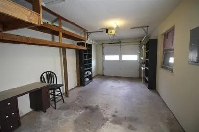 Single Family Residence For Rent in Van Zandt County , 721 Water Crest Circle, Canton, Texas 75103, 2 Bedroom, 1 Bathroom, 1 Garage spaces, 1,263 Sqft, built in 1973, mls#21400421, Real Estate Agent in Canton, Homes For Rent in Van Zandt county, Homes For Rent in Canton, Realtor in Canton Texas, Real Estate Brokerage Independent Realty Texas, Luminita Cordes Realtor