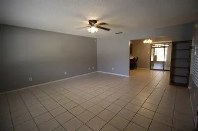 Single Family Residence For Rent in Van Zandt County , 721 Water Crest Circle, Canton, Texas 75103, 2 Bedroom, 1 Bathroom, 1 Garage spaces, 1,263 Sqft, built in 1973, mls#21400421, Real Estate Agent in Canton, Homes For Rent in Van Zandt county, Homes For Rent in Canton, Realtor in Canton Texas, Real Estate Brokerage Independent Realty Texas, Luminita Cordes Realtor