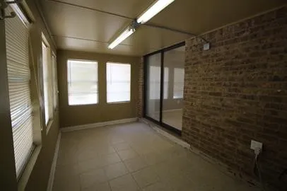 Single Family Residence For Rent in Van Zandt County , 721 Water Crest Circle, Canton, Texas 75103, 2 Bedroom, 1 Bathroom, 1 Garage spaces, 1,263 Sqft, built in 1973, mls#21400421, Real Estate Agent in Canton, Homes For Rent in Van Zandt county, Homes For Rent in Canton, Realtor in Canton Texas, Real Estate Brokerage Independent Realty Texas, Luminita Cordes Realtor