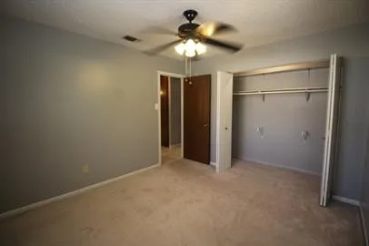 Single Family Residence For Rent in Van Zandt County , 721 Water Crest Circle, Canton, Texas 75103, 2 Bedroom, 1 Bathroom, 1 Garage spaces, 1,263 Sqft, built in 1973, mls#21400421, Real Estate Agent in Canton, Homes For Rent in Van Zandt county, Homes For Rent in Canton, Realtor in Canton Texas, Real Estate Brokerage Independent Realty Texas, Luminita Cordes Realtor
