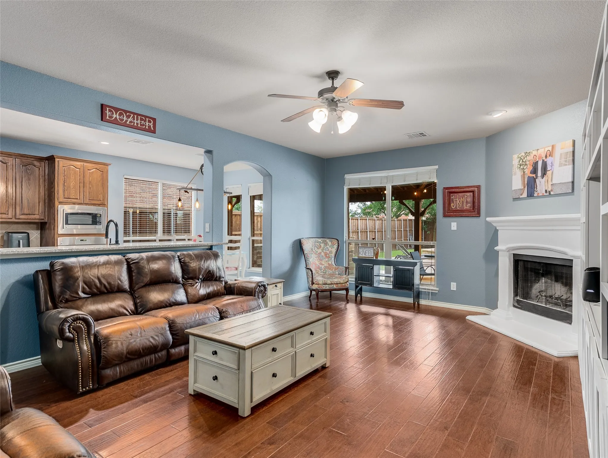 Single Family Residence For Sale in Collin County , 5732 Chateau Drive, Sachse, Texas 75048, 5 Bedroom, 4 Bathroom, 2 Garage spaces, 3,755 Sqft, built in 2010, mls#21406788, Real Estate Agent in Sachse, Homes For Sale in Collin county, Homes For Sale in Sachse, Realtor in Sachse Texas, Real Estate Brokerage Independent Realty Texas, Luminita Cordes Realtor
