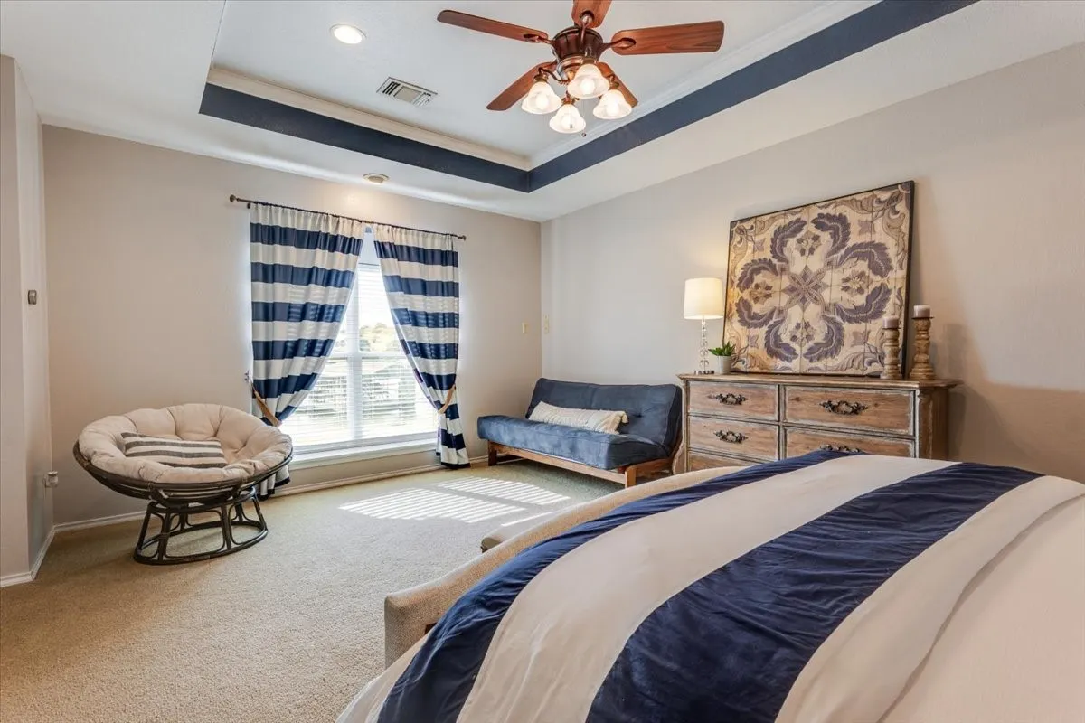 Single Family Residence For Sale in Palo Pinto County , 1012 Robin Lane, Possum Kingdom Lake, Texas 76449, 5 Bedroom, 4 Bathroom, Garage spaces, 2,058 Sqft, built in 1975, mls#21401516, Real Estate Agent in Possum Kingdom Lake, Homes For Sale in Palo Pinto county, Homes For Sale in Possum Kingdom Lake, Realtor in Possum Kingdom Lake Texas, Real Estate Brokerage Independent Realty Texas, Luminita Cordes Realtor