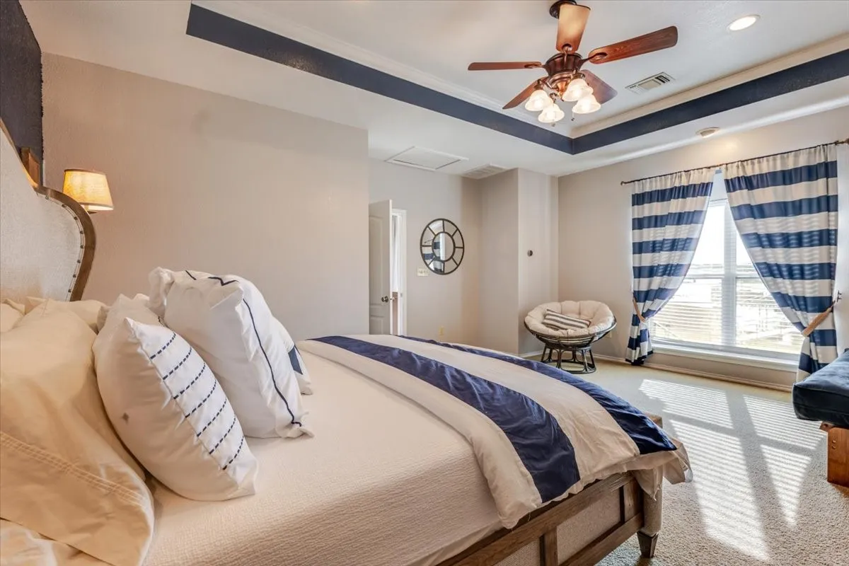Single Family Residence For Sale in Palo Pinto County , 1012 Robin Lane, Possum Kingdom Lake, Texas 76449, 5 Bedroom, 4 Bathroom, Garage spaces, 2,058 Sqft, built in 1975, mls#21401516, Real Estate Agent in Possum Kingdom Lake, Homes For Sale in Palo Pinto county, Homes For Sale in Possum Kingdom Lake, Realtor in Possum Kingdom Lake Texas, Real Estate Brokerage Independent Realty Texas, Luminita Cordes Realtor