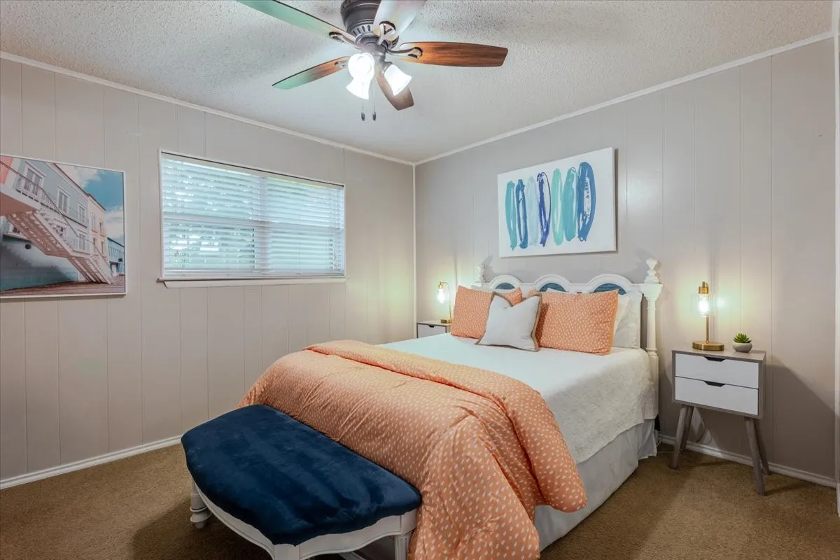 Single Family Residence For Sale in Palo Pinto County , 1012 Robin Lane, Possum Kingdom Lake, Texas 76449, 5 Bedroom, 4 Bathroom, Garage spaces, 2,058 Sqft, built in 1975, mls#21401516, Real Estate Agent in Possum Kingdom Lake, Homes For Sale in Palo Pinto county, Homes For Sale in Possum Kingdom Lake, Realtor in Possum Kingdom Lake Texas, Real Estate Brokerage Independent Realty Texas, Luminita Cordes Realtor
