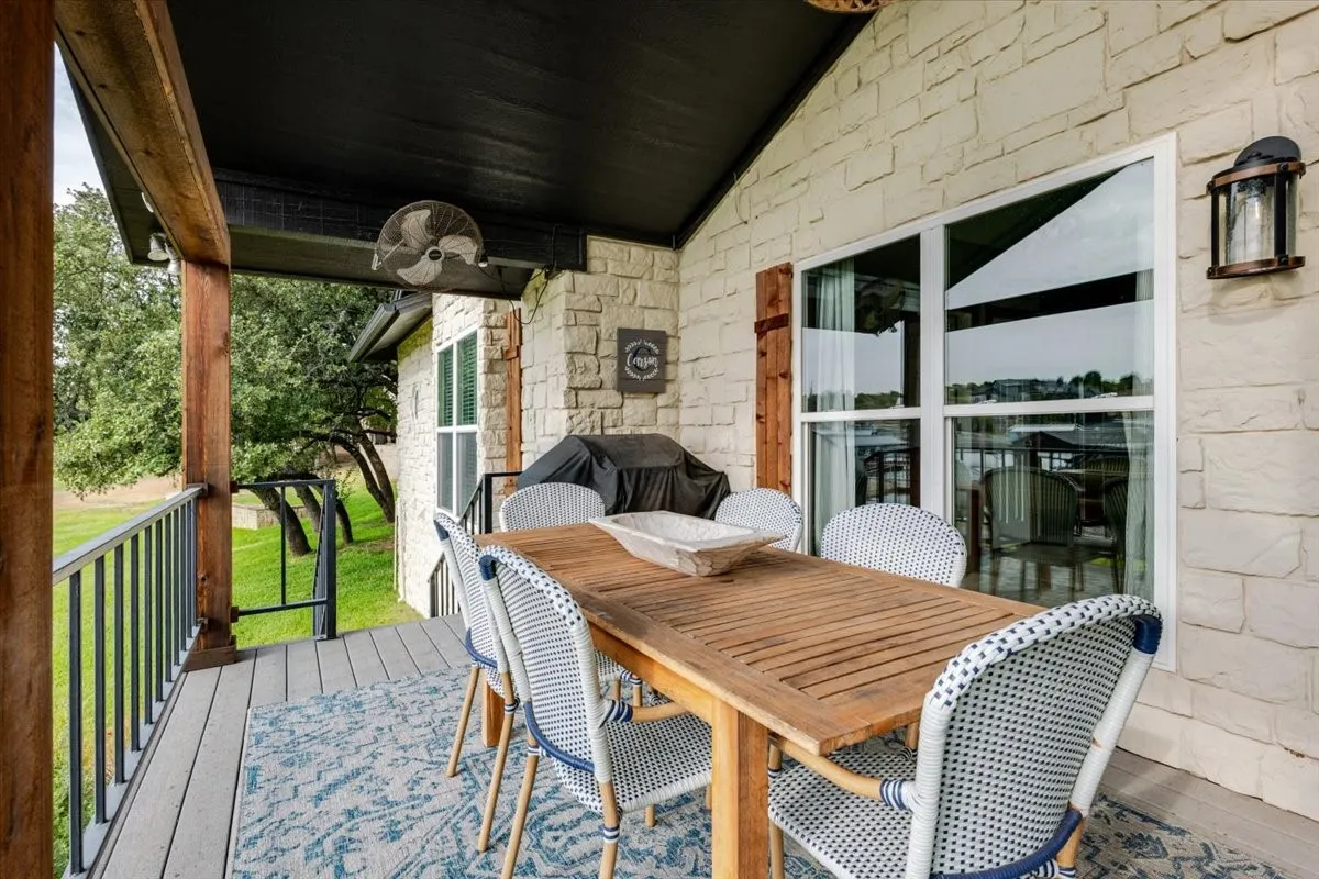 Single Family Residence For Sale in Palo Pinto County , 1012 Robin Lane, Possum Kingdom Lake, Texas 76449, 5 Bedroom, 4 Bathroom, Garage spaces, 2,058 Sqft, built in 1975, mls#21401516, Real Estate Agent in Possum Kingdom Lake, Homes For Sale in Palo Pinto county, Homes For Sale in Possum Kingdom Lake, Realtor in Possum Kingdom Lake Texas, Real Estate Brokerage Independent Realty Texas, Luminita Cordes Realtor