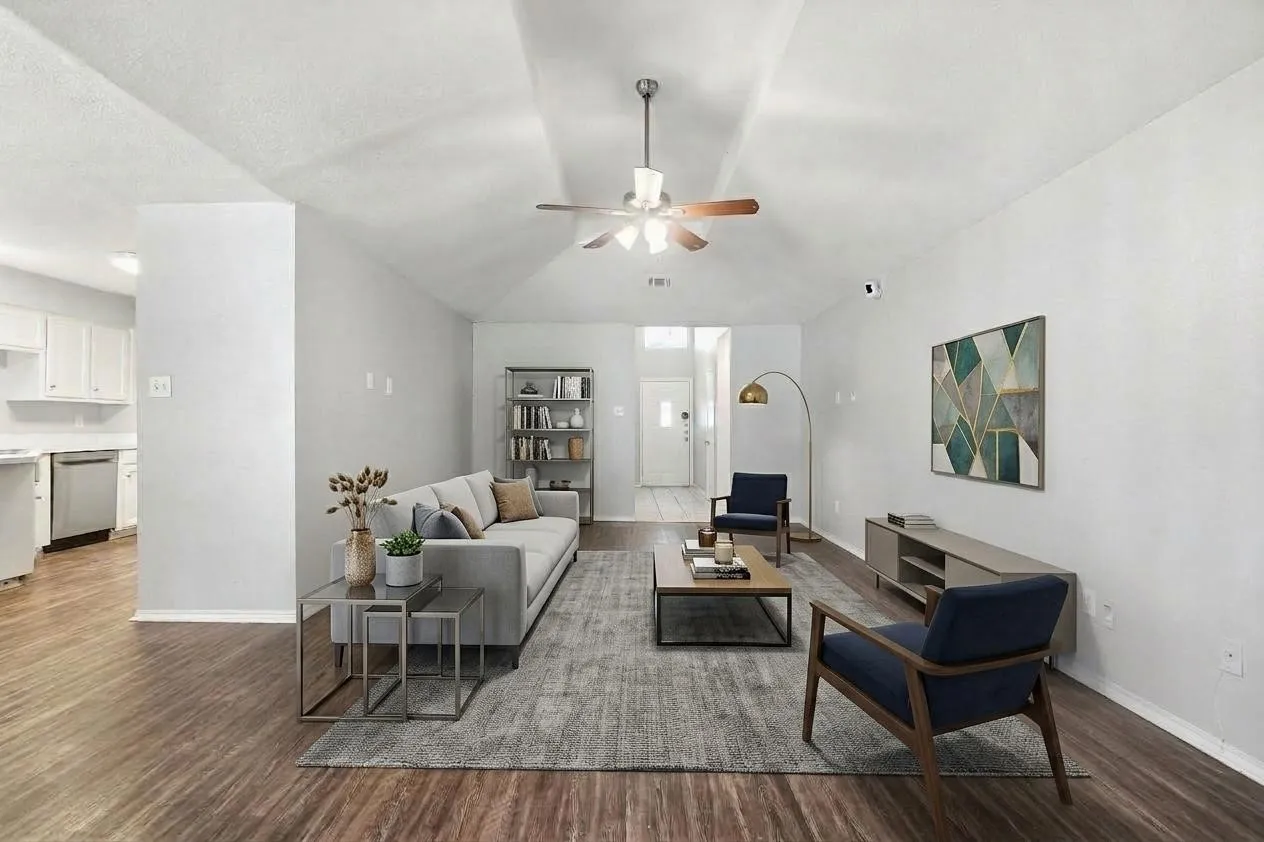 Single Family Residence For Sale in Tarrant County , 6000 Lavaca Drive, Arlington, Texas 76018, 3 Bedroom, 2 Bathroom, 2 Garage spaces, 1,559 Sqft, built in 1989, mls#21406624, Real Estate Agent in Arlington, Homes For Sale in Tarrant county, Homes For Sale in Arlington, Realtor in Arlington Texas, Real Estate Brokerage Independent Realty Texas, Luminita Cordes Realtor