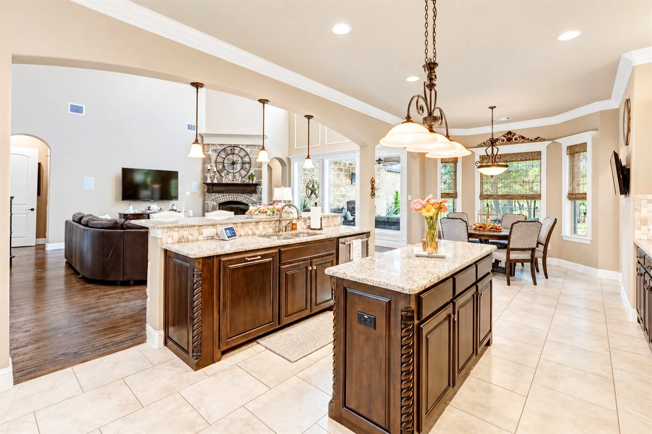 Single Family Residence For Sale in Tarrant County , 9100 Northampton Drive, North Richland Hills, Texas 76182, 4 Bedroom, 4 Bathroom, 3 Garage spaces, 3,215 Sqft, built in 2016, mls#21374055, Real Estate Agent in North Richland Hills, Homes For Sale in Tarrant county, Homes For Sale in North Richland Hills, Realtor in North Richland Hills Texas, Real Estate Brokerage Independent Realty Texas, Luminita Cordes Realtor