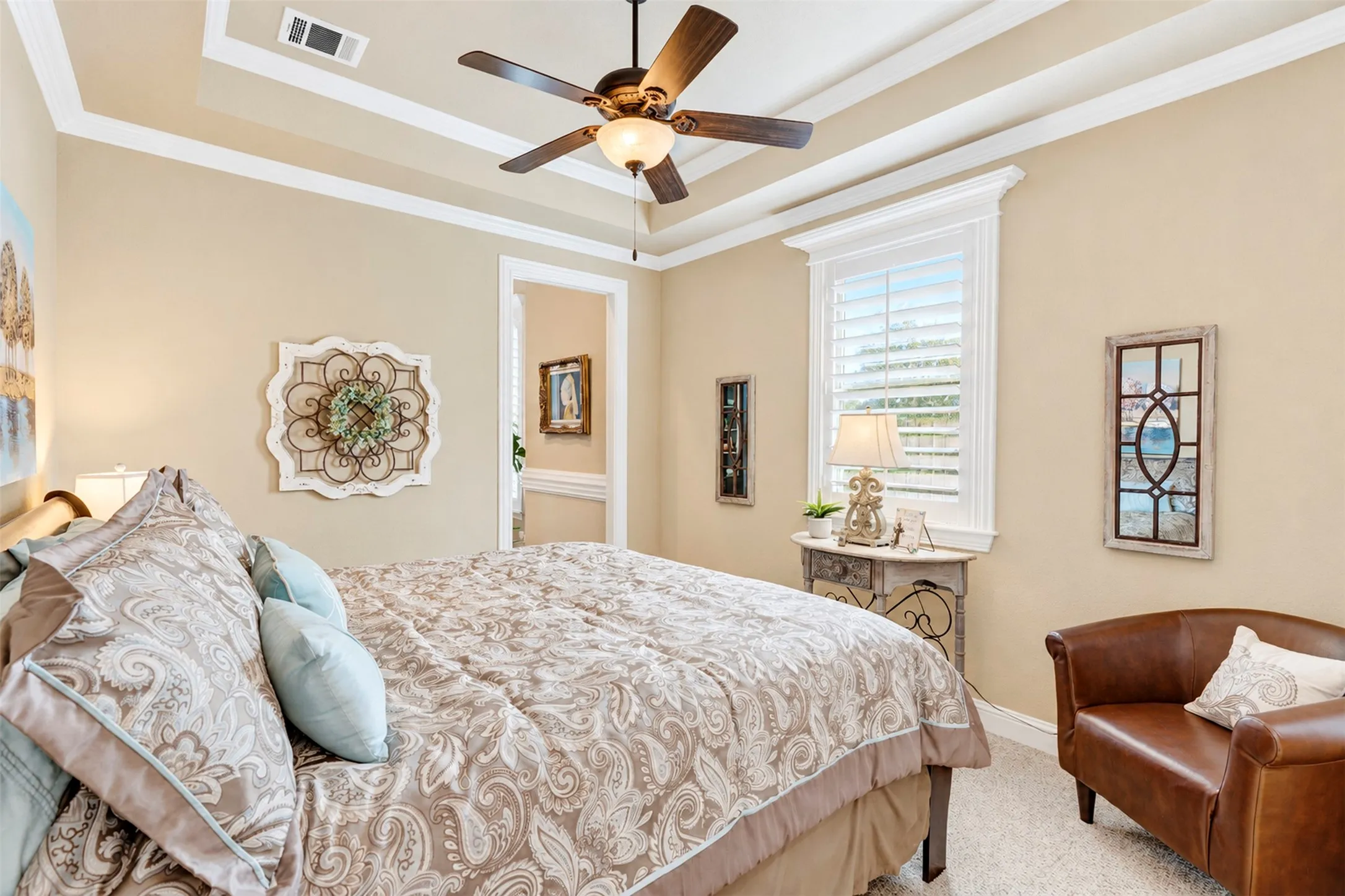 Single Family Residence For Sale in Tarrant County , 9100 Northampton Drive, North Richland Hills, Texas 76182, 4 Bedroom, 4 Bathroom, 3 Garage spaces, 3,215 Sqft, built in 2016, mls#21374055, Real Estate Agent in North Richland Hills, Homes For Sale in Tarrant county, Homes For Sale in North Richland Hills, Realtor in North Richland Hills Texas, Real Estate Brokerage Independent Realty Texas, Luminita Cordes Realtor