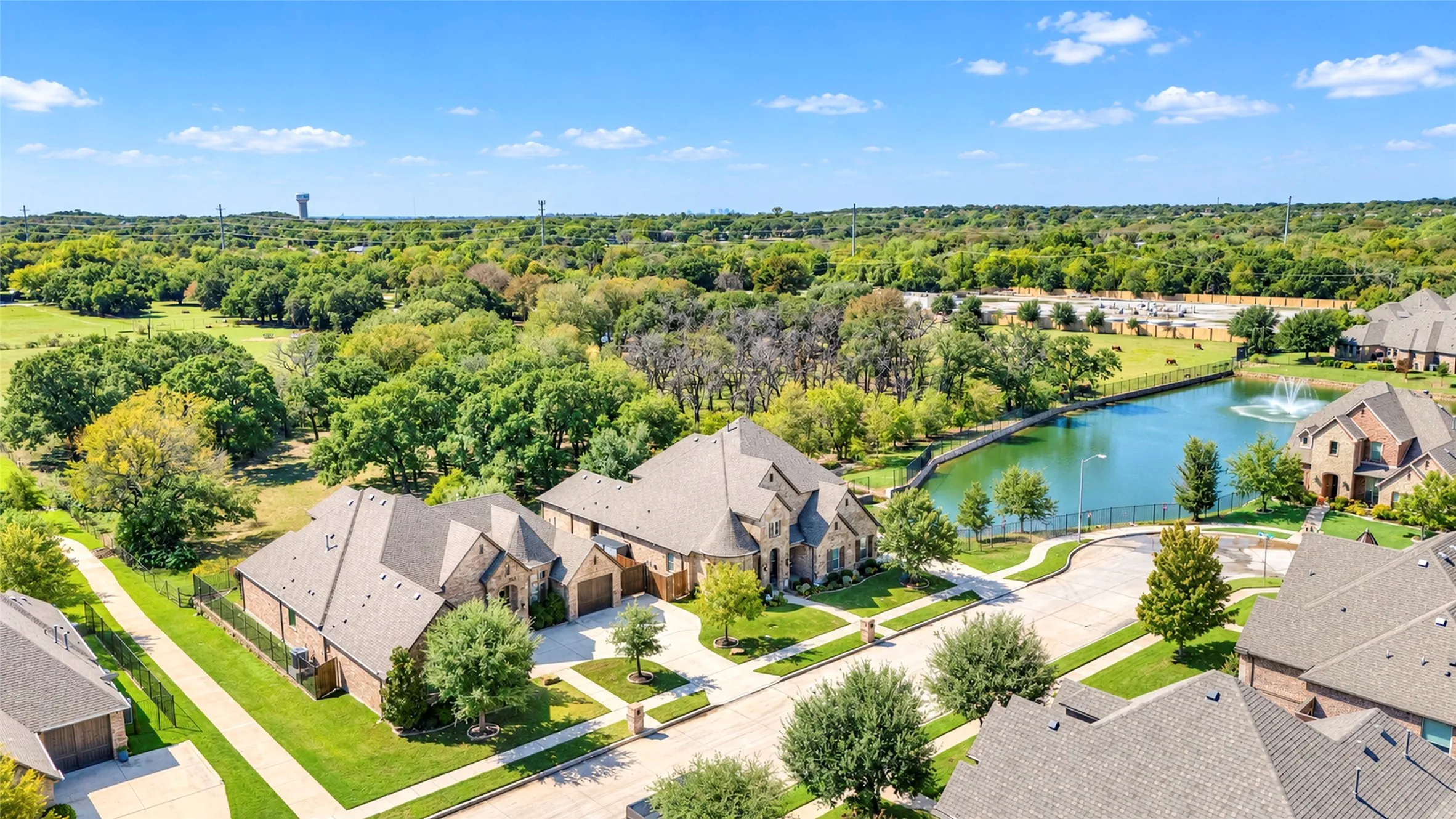 Single Family Residence For Sale in Tarrant County , 9100 Northampton Drive, North Richland Hills, Texas 76182, 4 Bedroom, 4 Bathroom, 3 Garage spaces, 3,215 Sqft, built in 2016, mls#21374055, Real Estate Agent in North Richland Hills, Homes For Sale in Tarrant county, Homes For Sale in North Richland Hills, Realtor in North Richland Hills Texas, Real Estate Brokerage Independent Realty Texas, Luminita Cordes Realtor