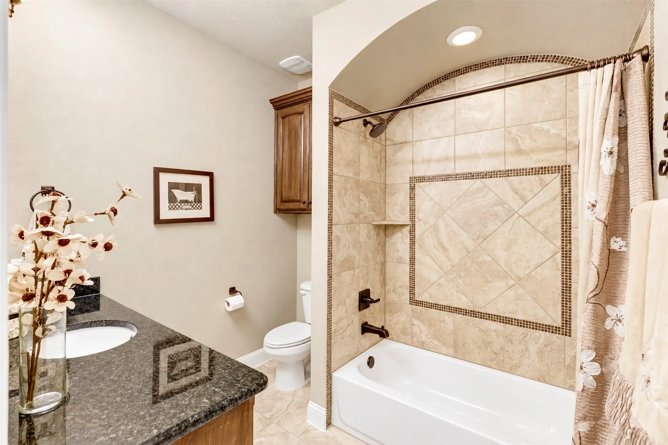 Single Family Residence For Sale in Tarrant County , 9100 Northampton Drive, North Richland Hills, Texas 76182, 4 Bedroom, 4 Bathroom, 3 Garage spaces, 3,215 Sqft, built in 2016, mls#21374055, Real Estate Agent in North Richland Hills, Homes For Sale in Tarrant county, Homes For Sale in North Richland Hills, Realtor in North Richland Hills Texas, Real Estate Brokerage Independent Realty Texas, Luminita Cordes Realtor