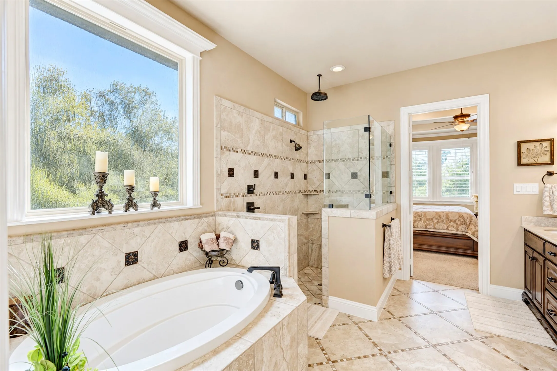 Single Family Residence For Sale in Tarrant County , 9100 Northampton Drive, North Richland Hills, Texas 76182, 4 Bedroom, 4 Bathroom, 3 Garage spaces, 3,215 Sqft, built in 2016, mls#21374055, Real Estate Agent in North Richland Hills, Homes For Sale in Tarrant county, Homes For Sale in North Richland Hills, Realtor in North Richland Hills Texas, Real Estate Brokerage Independent Realty Texas, Luminita Cordes Realtor