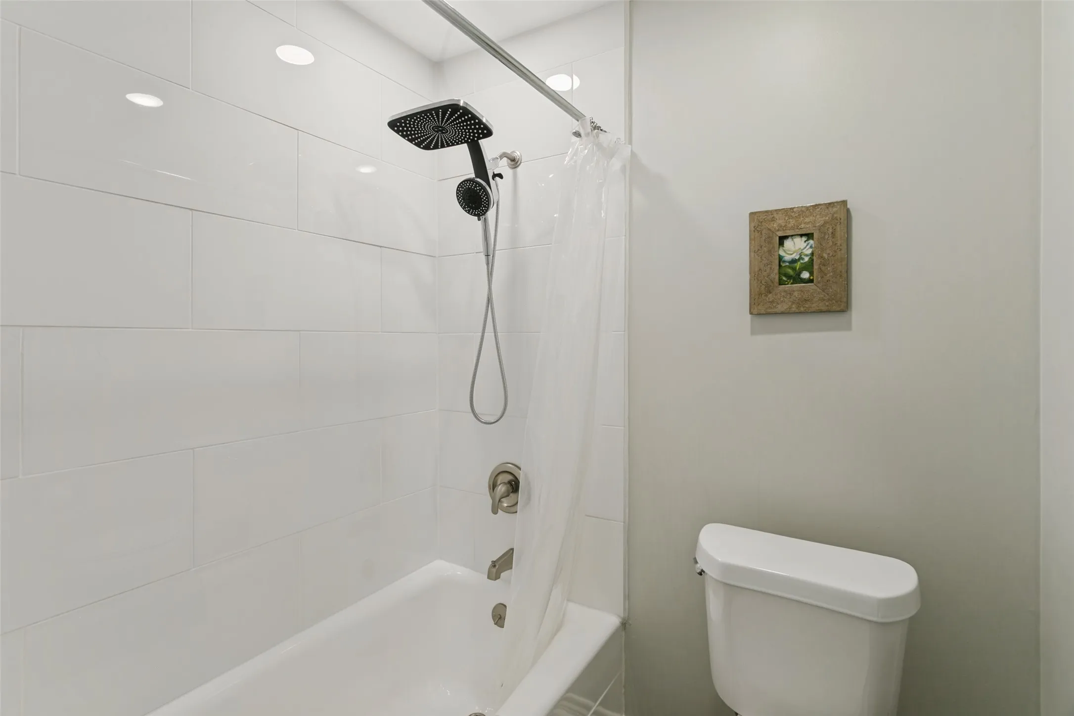 Condominium For Sale in Tarrant County , 4413 Bellaire Dr S 104S, Fort Worth, Texas 76109, 2 Bedroom, 2 Bathroom, Garage spaces, 1,149 Sqft, built in 1972, mls#21405140, Real Estate Agent in Fort Worth, Homes For Sale in Tarrant county, Homes For Sale in Fort Worth, Realtor in Fort Worth Texas, Real Estate Brokerage Independent Realty Texas, Luminita Cordes Realtor
