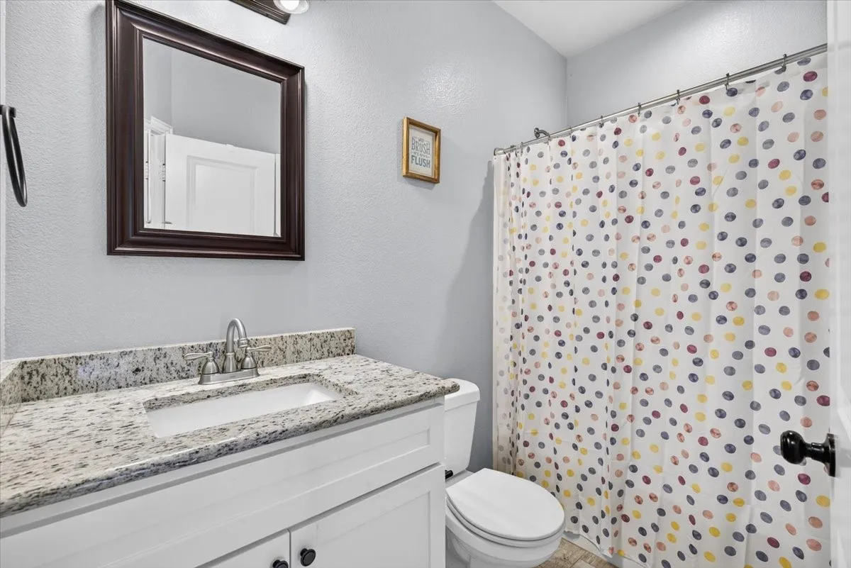 Single Family Residence For Sale in Henderson County , 233 Anchor, Gun Barrel City, Texas 75156, 3 Bedroom, 2 Bathroom, 2 Garage spaces, 1,663 Sqft, built in 2018, mls#21406884, Real Estate Agent in Gun Barrel City, Homes For Sale in Henderson county, Homes For Sale in Gun Barrel City, Realtor in Gun Barrel City Texas, Real Estate Brokerage Independent Realty Texas, Luminita Cordes Realtor