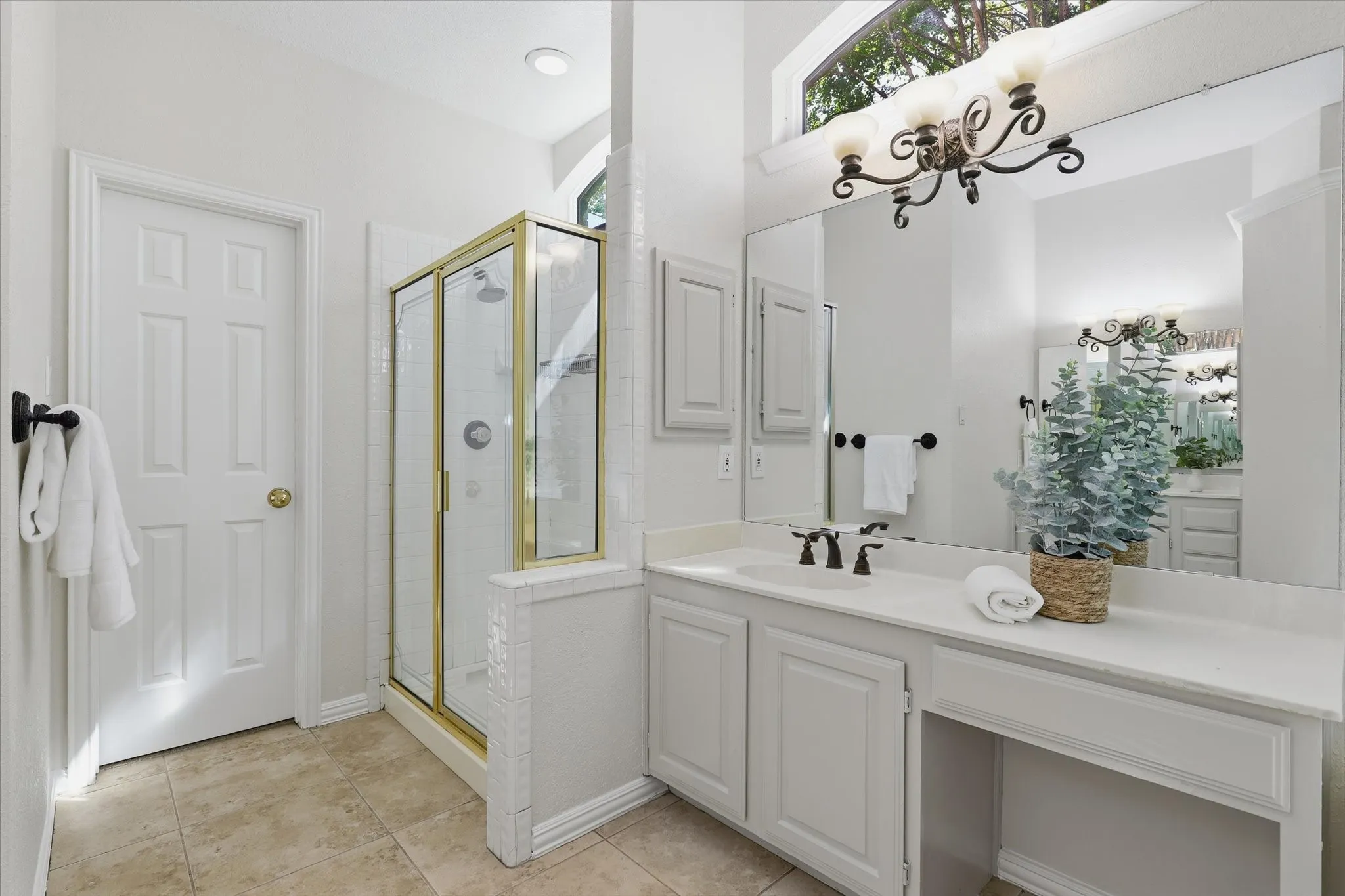 Single Family Residence For Sale in Denton County , 3618 Waynoka Drive, Carrollton, Texas 75007, 5 Bedroom, 4 Bathroom, 2 Garage spaces, 4,055 Sqft, built in 1992, mls#21405499, Real Estate Agent in Carrollton, Homes For Sale in Denton county, Homes For Sale in Carrollton, Realtor in Carrollton Texas, Real Estate Brokerage Independent Realty Texas, Luminita Cordes Realtor