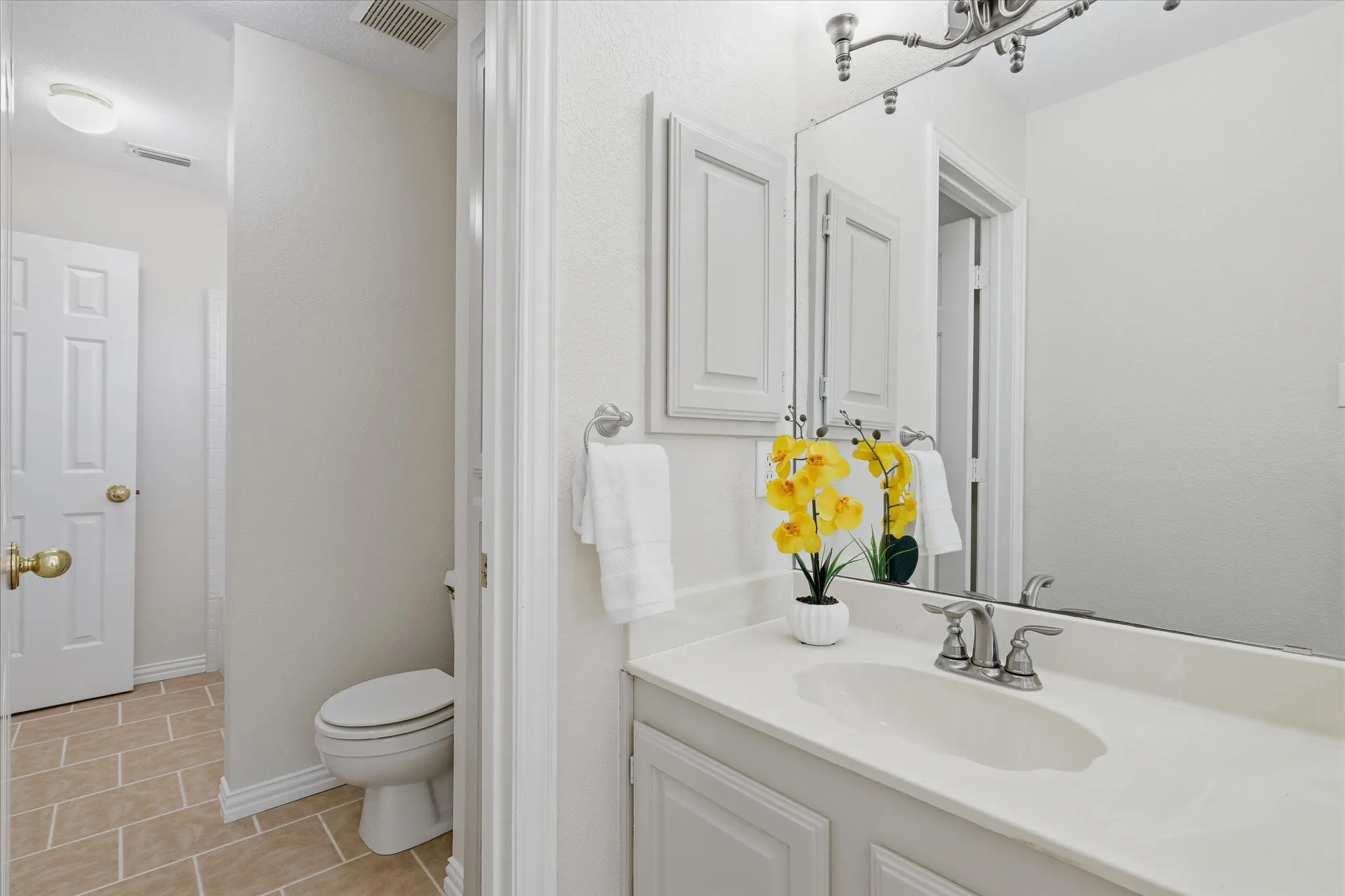 Single Family Residence For Sale in Denton County , 3618 Waynoka Drive, Carrollton, Texas 75007, 5 Bedroom, 4 Bathroom, 2 Garage spaces, 4,055 Sqft, built in 1992, mls#21405499, Real Estate Agent in Carrollton, Homes For Sale in Denton county, Homes For Sale in Carrollton, Realtor in Carrollton Texas, Real Estate Brokerage Independent Realty Texas, Luminita Cordes Realtor