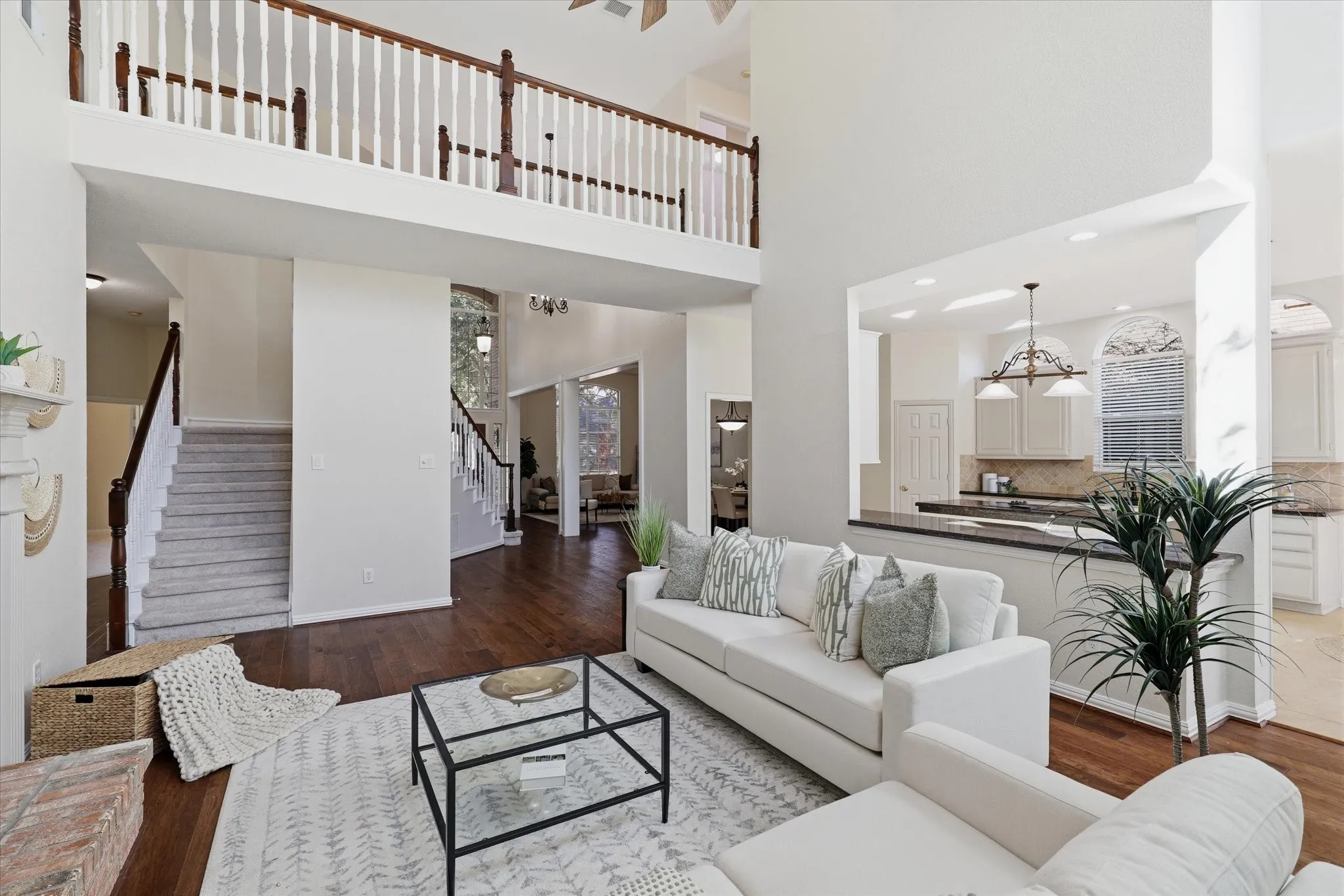 Single Family Residence For Sale in Denton County , 3618 Waynoka Drive, Carrollton, Texas 75007, 5 Bedroom, 4 Bathroom, 2 Garage spaces, 4,055 Sqft, built in 1992, mls#21405499, Real Estate Agent in Carrollton, Homes For Sale in Denton county, Homes For Sale in Carrollton, Realtor in Carrollton Texas, Real Estate Brokerage Independent Realty Texas, Luminita Cordes Realtor