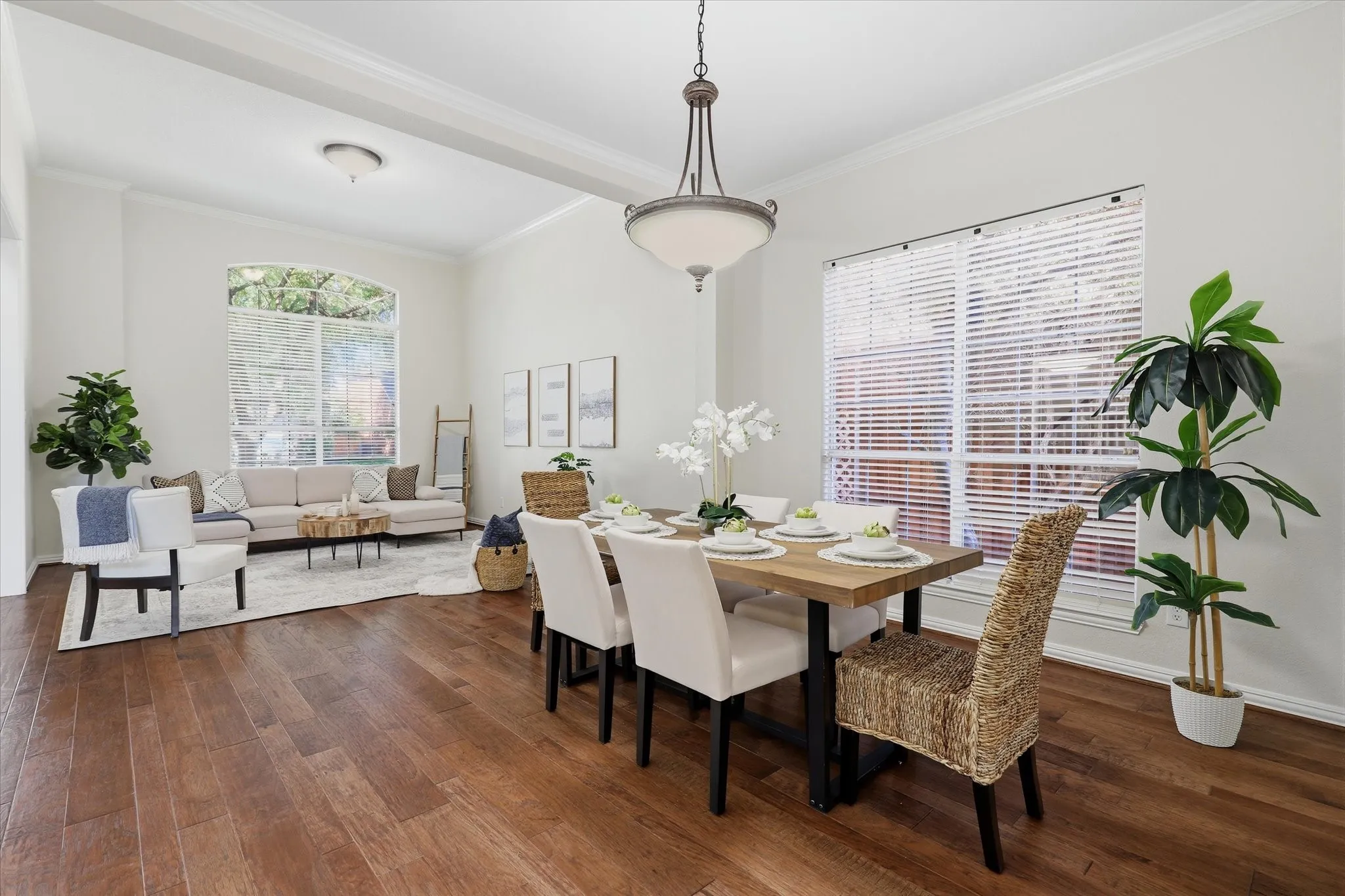 Single Family Residence For Sale in Denton County , 3618 Waynoka Drive, Carrollton, Texas 75007, 5 Bedroom, 4 Bathroom, 2 Garage spaces, 4,055 Sqft, built in 1992, mls#21405499, Real Estate Agent in Carrollton, Homes For Sale in Denton county, Homes For Sale in Carrollton, Realtor in Carrollton Texas, Real Estate Brokerage Independent Realty Texas, Luminita Cordes Realtor
