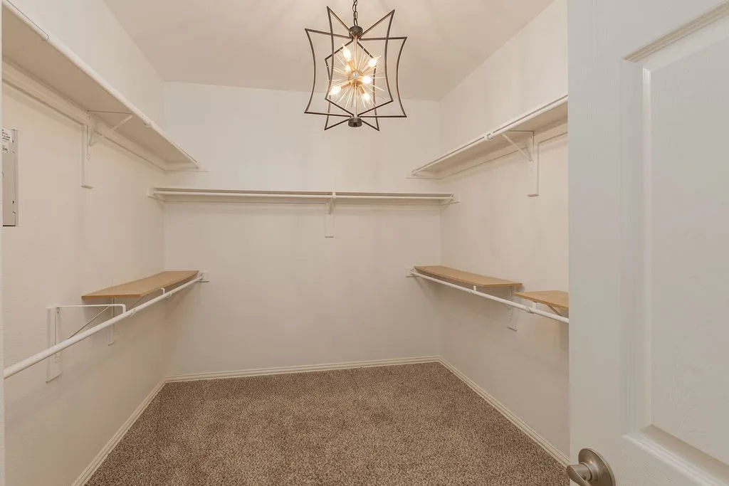 Single Family Residence For Sale in Rockwall County , 1415 Southern Pines Drive, Rockwall, Texas 75087, 5 Bedroom, 3 Bathroom, 3 Garage spaces, 3,591 Sqft, built in 2005, mls#21383000, Real Estate Agent in Rockwall, Homes For Sale in Rockwall county, Homes For Sale in Rockwall, Realtor in Rockwall Texas, Real Estate Brokerage Independent Realty Texas, Luminita Cordes Realtor