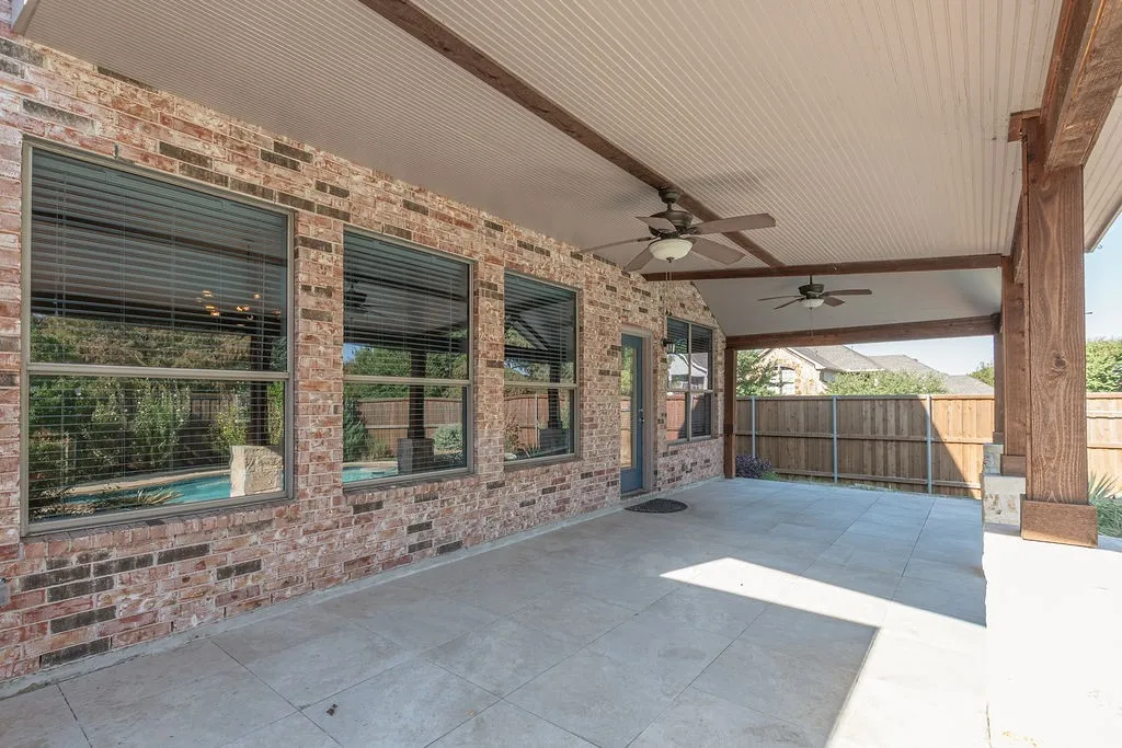 Single Family Residence For Sale in Rockwall County , 1415 Southern Pines Drive, Rockwall, Texas 75087, 5 Bedroom, 3 Bathroom, 3 Garage spaces, 3,591 Sqft, built in 2005, mls#21383000, Real Estate Agent in Rockwall, Homes For Sale in Rockwall county, Homes For Sale in Rockwall, Realtor in Rockwall Texas, Real Estate Brokerage Independent Realty Texas, Luminita Cordes Realtor