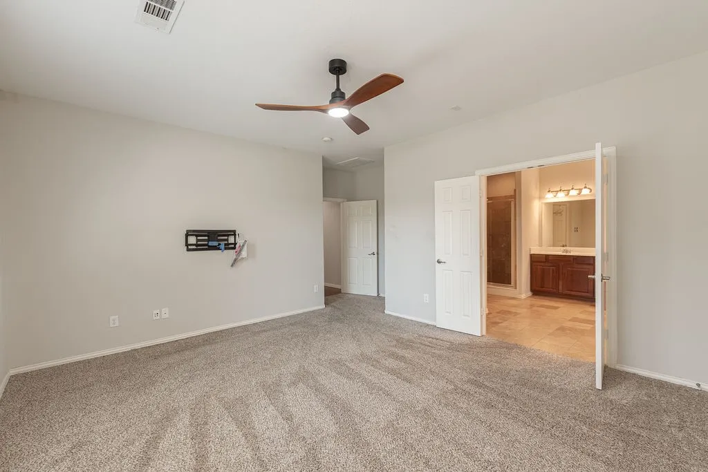 Single Family Residence For Sale in Rockwall County , 1415 Southern Pines Drive, Rockwall, Texas 75087, 5 Bedroom, 3 Bathroom, 3 Garage spaces, 3,591 Sqft, built in 2005, mls#21383000, Real Estate Agent in Rockwall, Homes For Sale in Rockwall county, Homes For Sale in Rockwall, Realtor in Rockwall Texas, Real Estate Brokerage Independent Realty Texas, Luminita Cordes Realtor