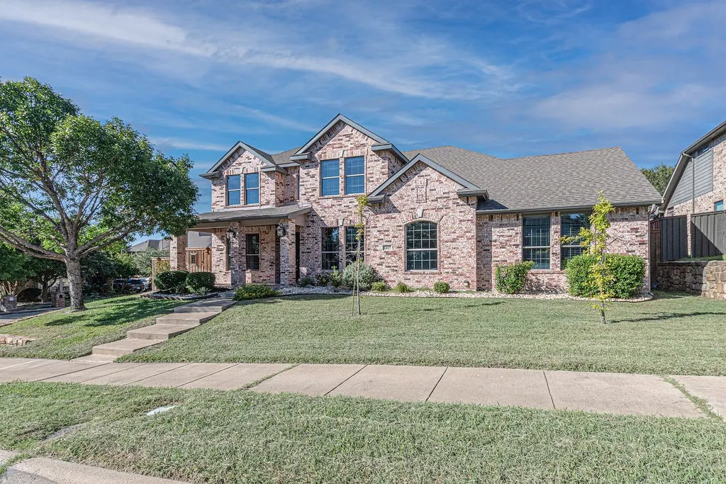 Single Family Residence For Sale in Rockwall County , 1415 Southern Pines Drive, Rockwall, Texas 75087, 5 Bedroom, 3 Bathroom, 3 Garage spaces, 3,591 Sqft, built in 2005, mls#21383000, Real Estate Agent in Rockwall, Homes For Sale in Rockwall county, Homes For Sale in Rockwall, Realtor in Rockwall Texas, Real Estate Brokerage Independent Realty Texas, Luminita Cordes Realtor