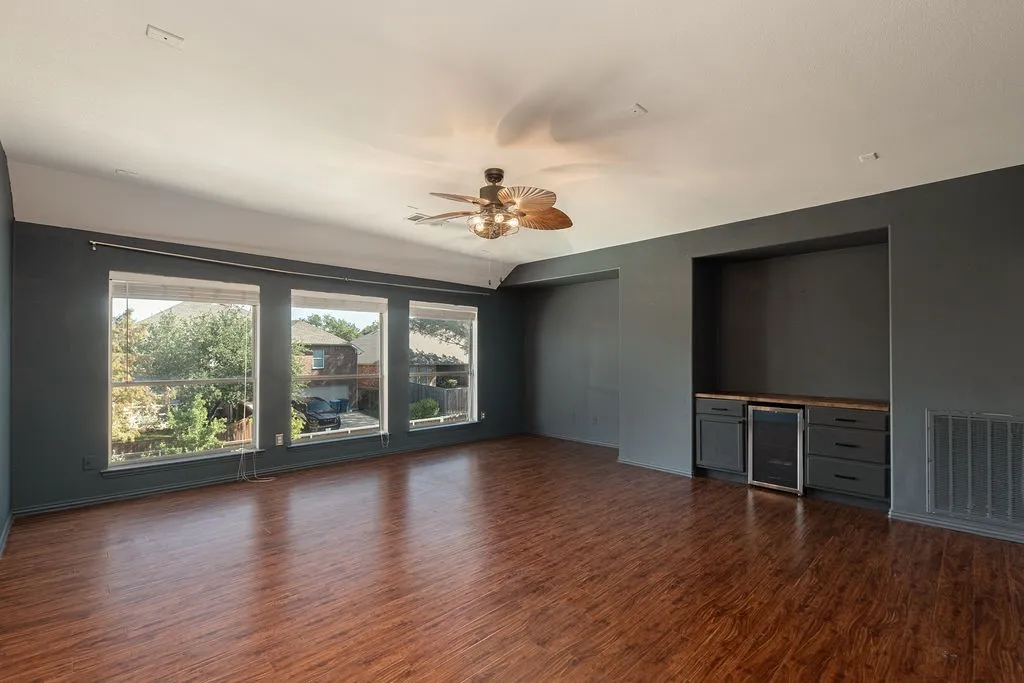 Single Family Residence For Sale in Rockwall County , 1415 Southern Pines Drive, Rockwall, Texas 75087, 5 Bedroom, 3 Bathroom, 3 Garage spaces, 3,591 Sqft, built in 2005, mls#21383000, Real Estate Agent in Rockwall, Homes For Sale in Rockwall county, Homes For Sale in Rockwall, Realtor in Rockwall Texas, Real Estate Brokerage Independent Realty Texas, Luminita Cordes Realtor