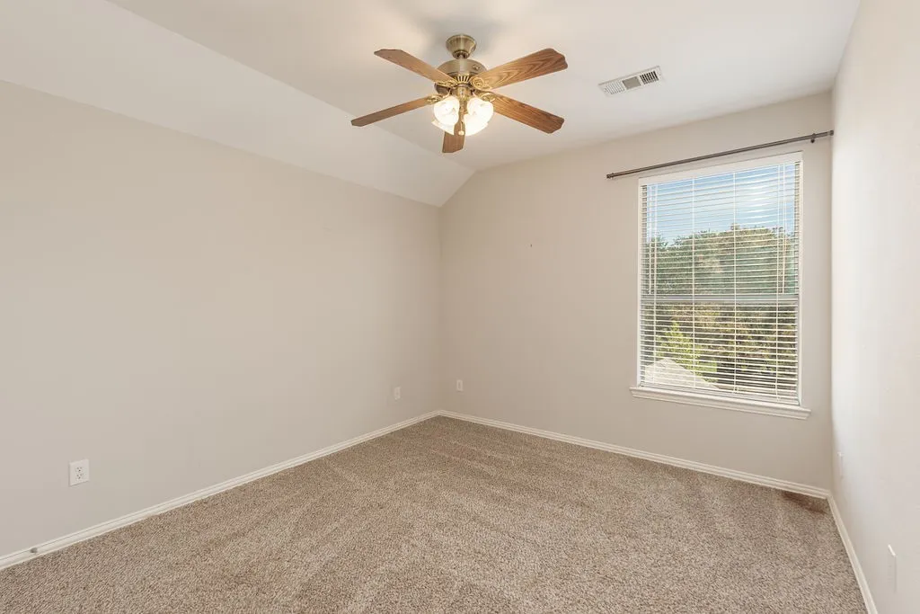Single Family Residence For Sale in Rockwall County , 1415 Southern Pines Drive, Rockwall, Texas 75087, 5 Bedroom, 3 Bathroom, 3 Garage spaces, 3,591 Sqft, built in 2005, mls#21383000, Real Estate Agent in Rockwall, Homes For Sale in Rockwall county, Homes For Sale in Rockwall, Realtor in Rockwall Texas, Real Estate Brokerage Independent Realty Texas, Luminita Cordes Realtor