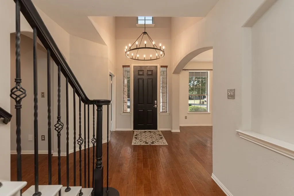 Single Family Residence For Sale in Rockwall County , 1415 Southern Pines Drive, Rockwall, Texas 75087, 5 Bedroom, 3 Bathroom, 3 Garage spaces, 3,591 Sqft, built in 2005, mls#21383000, Real Estate Agent in Rockwall, Homes For Sale in Rockwall county, Homes For Sale in Rockwall, Realtor in Rockwall Texas, Real Estate Brokerage Independent Realty Texas, Luminita Cordes Realtor