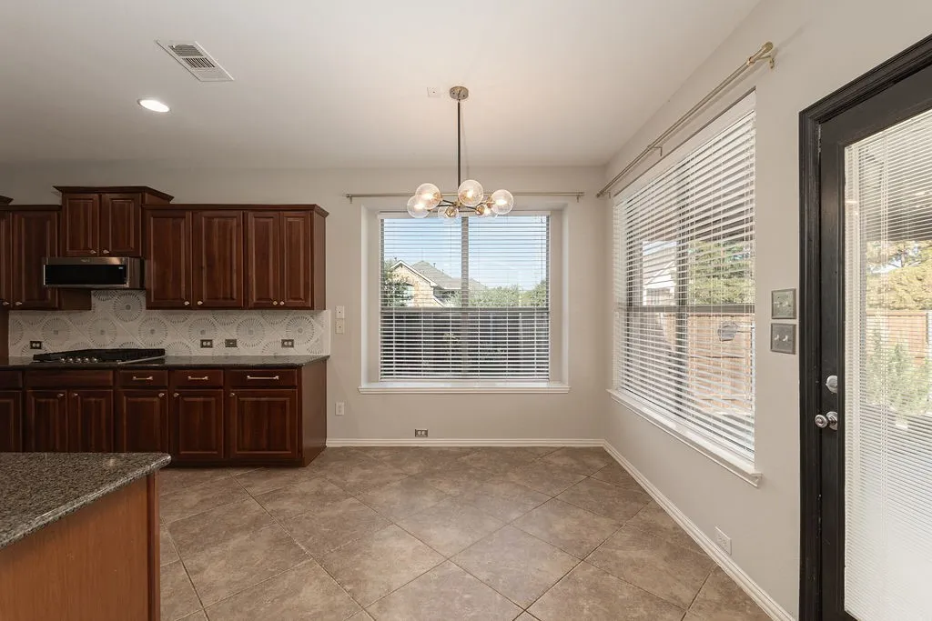 Single Family Residence For Sale in Rockwall County , 1415 Southern Pines Drive, Rockwall, Texas 75087, 5 Bedroom, 3 Bathroom, 3 Garage spaces, 3,591 Sqft, built in 2005, mls#21383000, Real Estate Agent in Rockwall, Homes For Sale in Rockwall county, Homes For Sale in Rockwall, Realtor in Rockwall Texas, Real Estate Brokerage Independent Realty Texas, Luminita Cordes Realtor