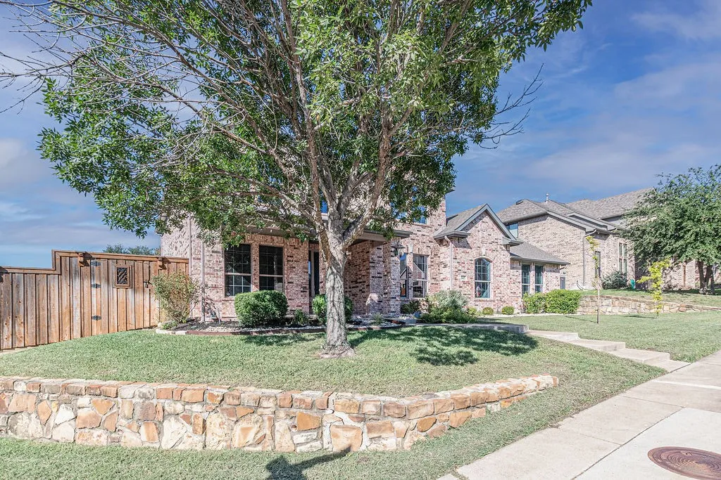 Single Family Residence For Sale in Rockwall County , 1415 Southern Pines Drive, Rockwall, Texas 75087, 5 Bedroom, 3 Bathroom, 3 Garage spaces, 3,591 Sqft, built in 2005, mls#21383000, Real Estate Agent in Rockwall, Homes For Sale in Rockwall county, Homes For Sale in Rockwall, Realtor in Rockwall Texas, Real Estate Brokerage Independent Realty Texas, Luminita Cordes Realtor