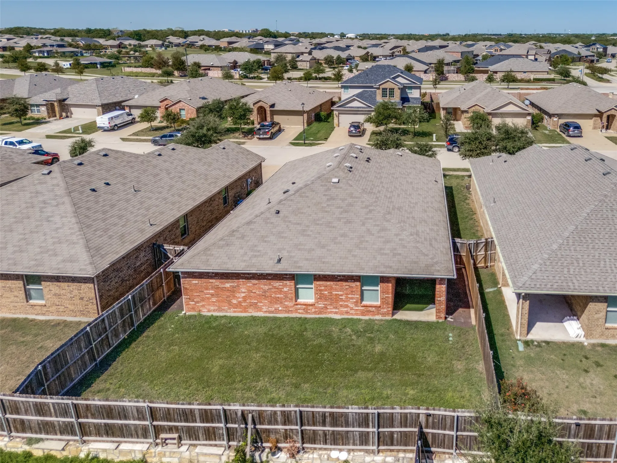 Single Family Residence For Sale in Rockwall County , 1084 Decker Drive, Fate, Texas 75189, 4 Bedroom, 2 Bathroom, 2 Garage spaces, 1,931 Sqft, built in 2017, mls#21406894, Real Estate Agent in Fate, Homes For Sale in Rockwall county, Homes For Sale in Fate, Realtor in Fate Texas, Real Estate Brokerage Independent Realty Texas, Luminita Cordes Realtor