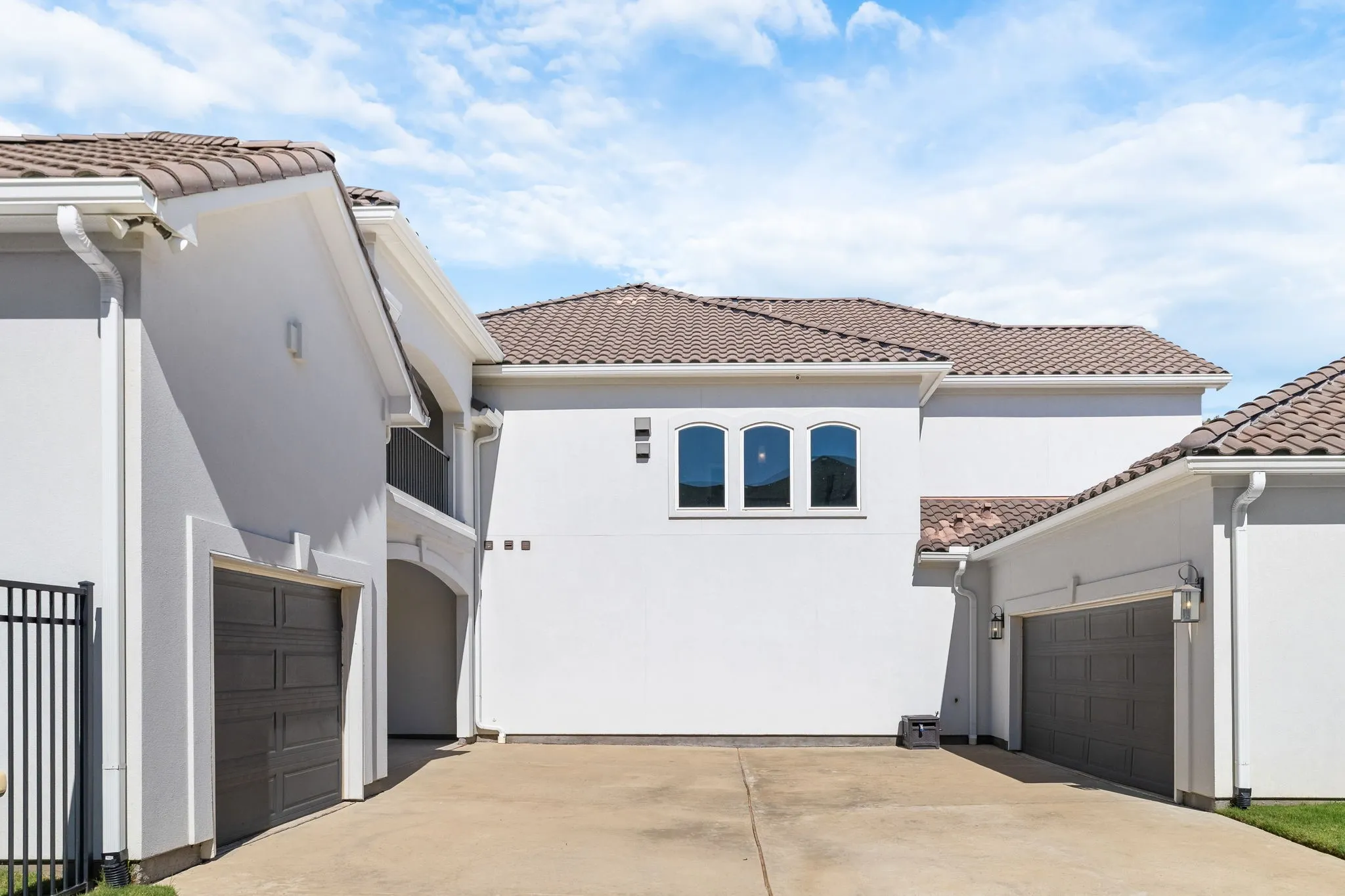 Single Family Residence For Sale in Denton County , 3408 Mark Twain Boulevard, Flower Mound, Texas 75022, 5 Bedroom, 6 Bathroom, 3 Garage spaces, 6,077 Sqft, built in 2018, mls#21403758, Real Estate Agent in Flower Mound, Homes For Sale in Denton county, Homes For Sale in Flower Mound, Realtor in Flower Mound Texas, Real Estate Brokerage Independent Realty Texas, Luminita Cordes Realtor