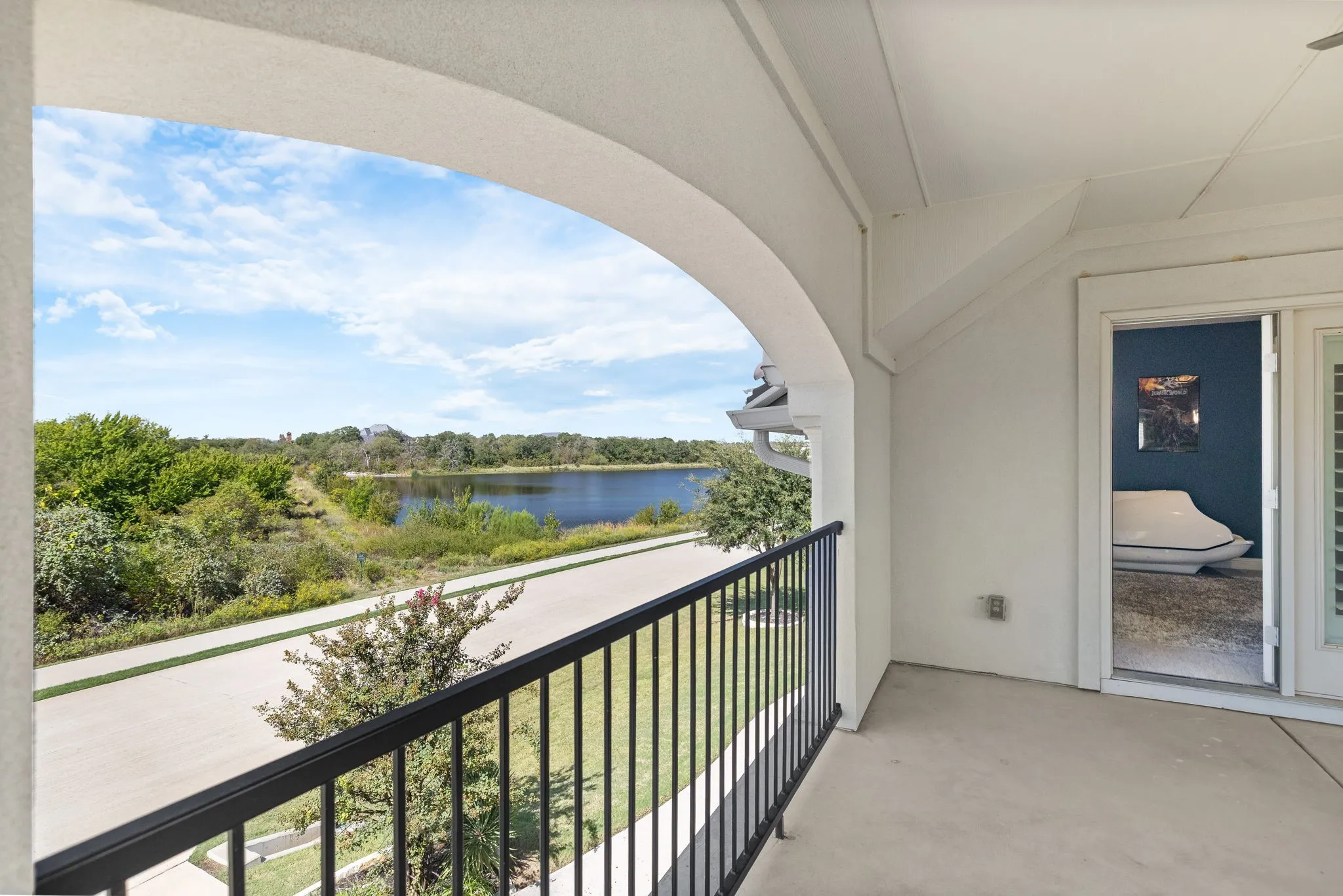 Single Family Residence For Sale in Denton County , 3408 Mark Twain Boulevard, Flower Mound, Texas 75022, 5 Bedroom, 6 Bathroom, 3 Garage spaces, 6,077 Sqft, built in 2018, mls#21403758, Real Estate Agent in Flower Mound, Homes For Sale in Denton county, Homes For Sale in Flower Mound, Realtor in Flower Mound Texas, Real Estate Brokerage Independent Realty Texas, Luminita Cordes Realtor