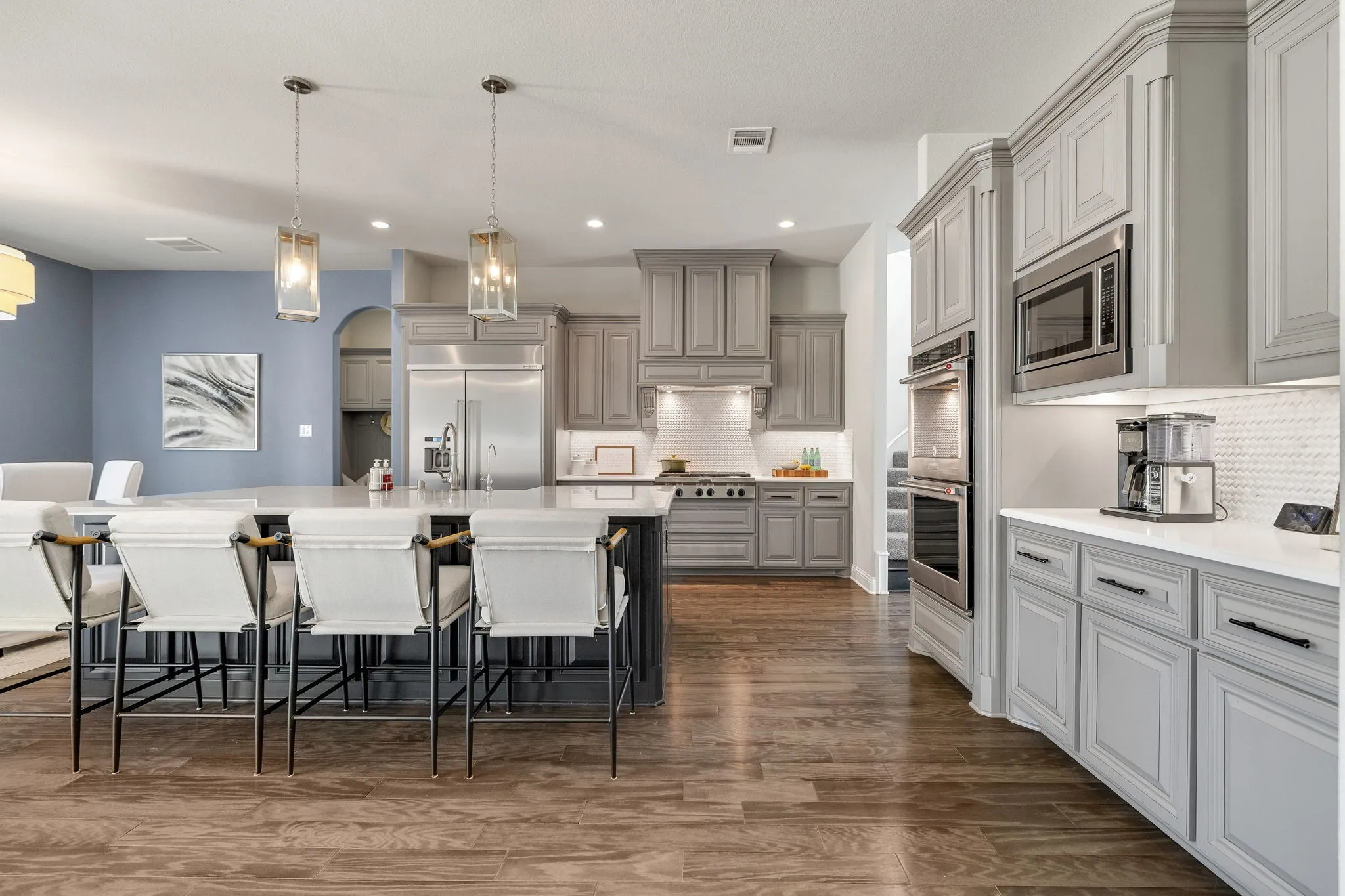 Single Family Residence For Sale in Denton County , 3408 Mark Twain Boulevard, Flower Mound, Texas 75022, 5 Bedroom, 6 Bathroom, 3 Garage spaces, 6,077 Sqft, built in 2018, mls#21403758, Real Estate Agent in Flower Mound, Homes For Sale in Denton county, Homes For Sale in Flower Mound, Realtor in Flower Mound Texas, Real Estate Brokerage Independent Realty Texas, Luminita Cordes Realtor