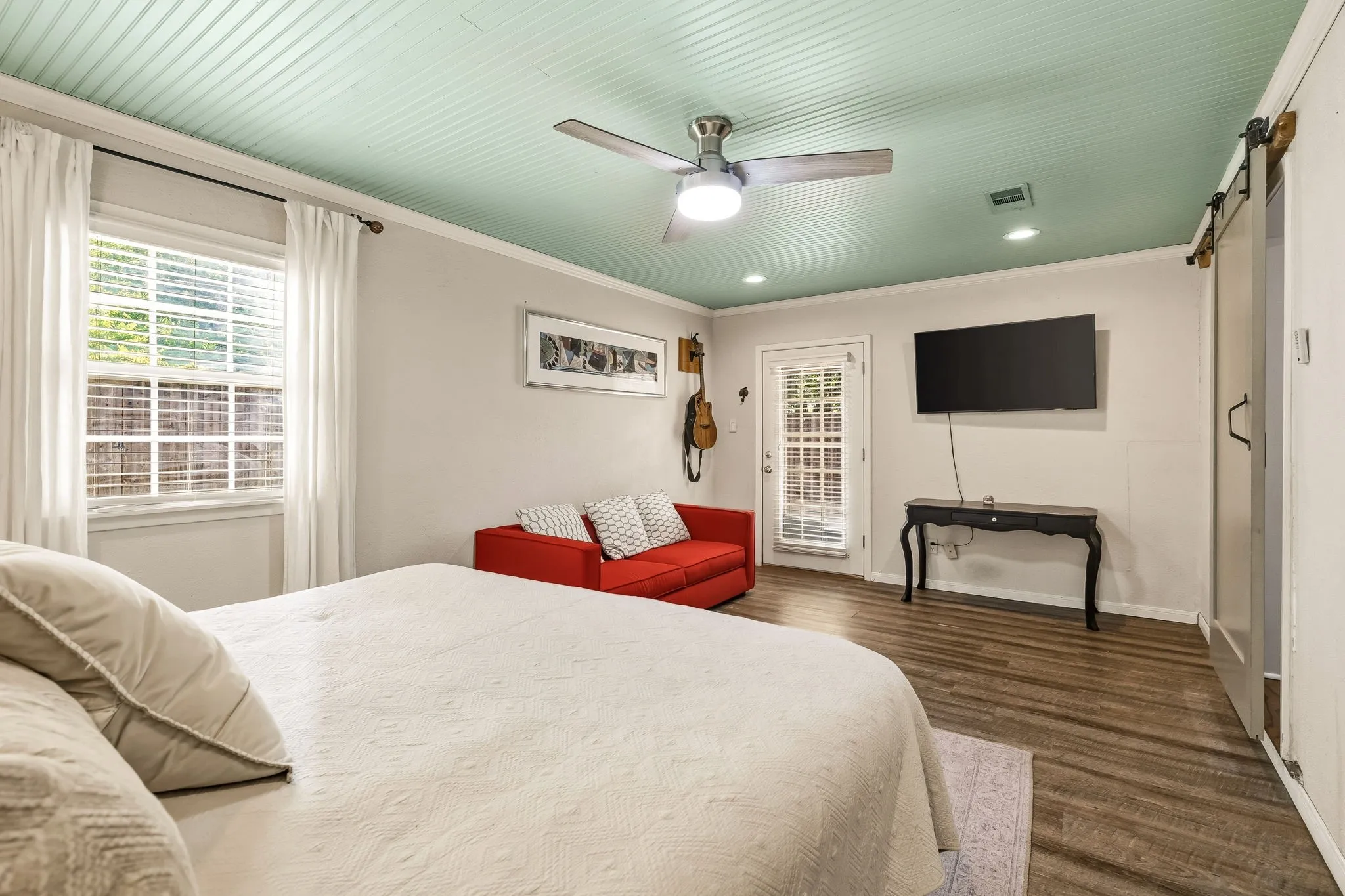 Single Family Residence For Sale in Dallas County , 9639 Leaside Drive, Dallas, Texas 75238, 4 Bedroom, 2 Bathroom, 2 Garage spaces, 1,994 Sqft, built in 1958, mls#21405002, Real Estate Agent in Dallas, Homes For Sale in Dallas county, Homes For Sale in Dallas, Realtor in Dallas Texas, Real Estate Brokerage Independent Realty Texas, Luminita Cordes Realtor