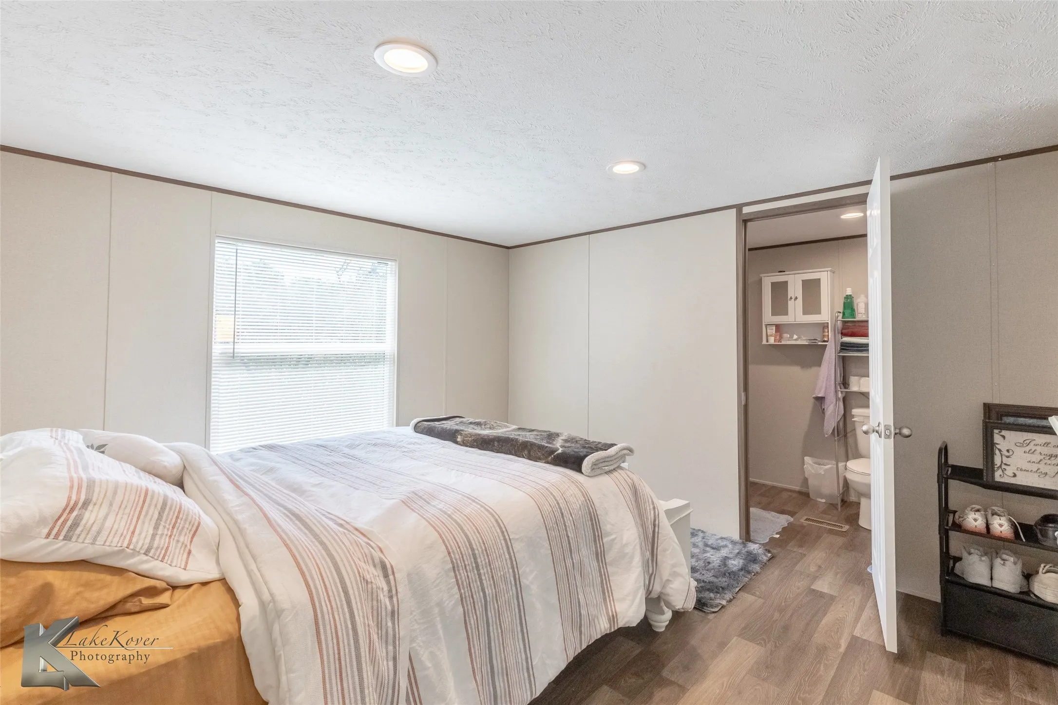 Mobile Home For Sale in Jones County , 11021 County Road 343, Hawley, Texas 79525, 3 Bedroom, 2 Bathroom, Garage spaces, 950 Sqft, built in 2025, mls#21400950, Real Estate Agent in Hawley, Homes For Sale in Jones county, Homes For Sale in Hawley, Realtor in Hawley Texas, Real Estate Brokerage Independent Realty Texas, Luminita Cordes Realtor