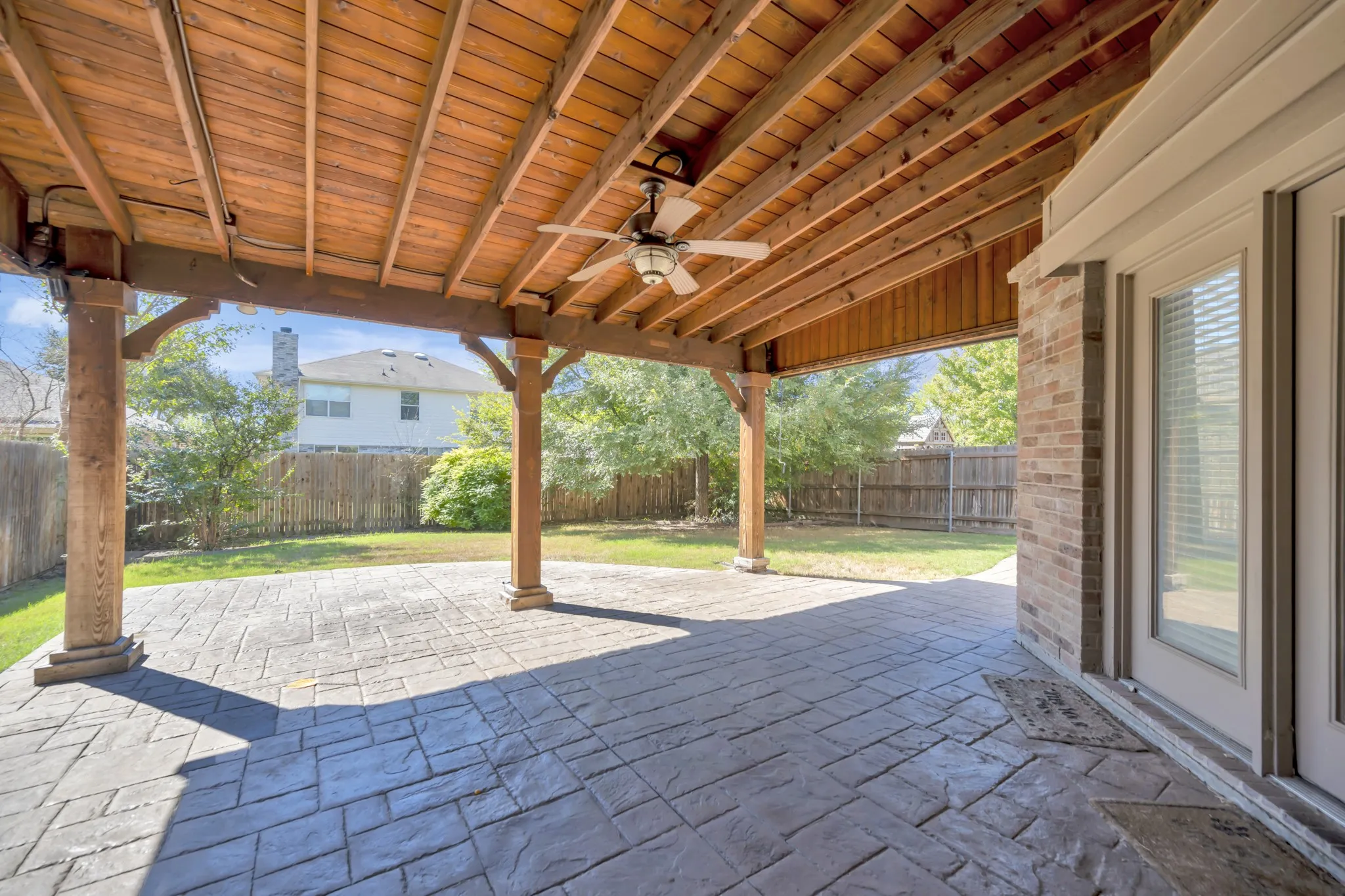 Single Family Residence For Sale in Tarrant County , 5728 Mountain Stream Trail, Fort Worth, Texas 76244, 3 Bedroom, 3 Bathroom, 2 Garage spaces, 2,608 Sqft, built in 2009, mls#21402022, Real Estate Agent in Fort Worth, Homes For Sale in Tarrant county, Homes For Sale in Fort Worth, Realtor in Fort Worth Texas, Real Estate Brokerage Independent Realty Texas, Luminita Cordes Realtor