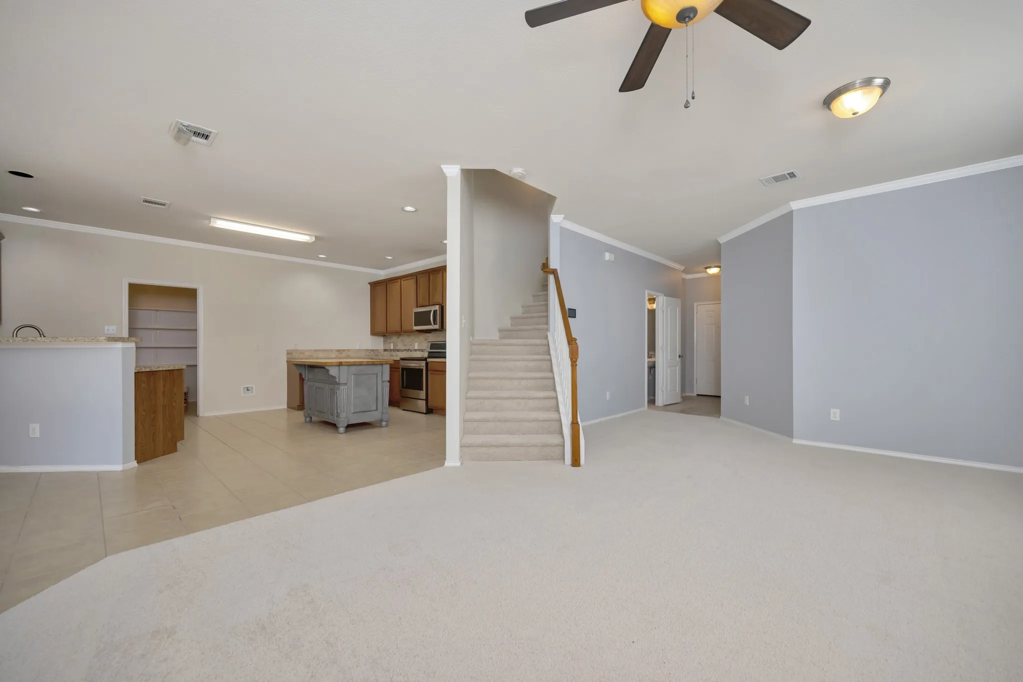 Single Family Residence For Sale in Tarrant County , 5728 Mountain Stream Trail, Fort Worth, Texas 76244, 3 Bedroom, 3 Bathroom, 2 Garage spaces, 2,608 Sqft, built in 2009, mls#21402022, Real Estate Agent in Fort Worth, Homes For Sale in Tarrant county, Homes For Sale in Fort Worth, Realtor in Fort Worth Texas, Real Estate Brokerage Independent Realty Texas, Luminita Cordes Realtor