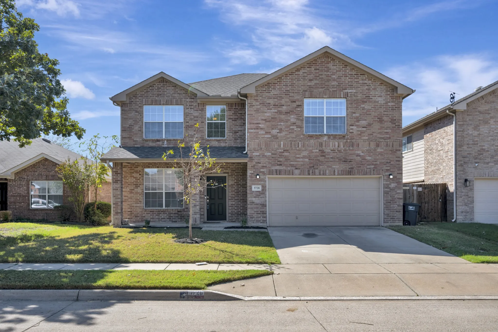 Single Family Residence For Sale in Tarrant County , 5728 Mountain Stream Trail, Fort Worth, Texas 76244, 3 Bedroom, 3 Bathroom, 2 Garage spaces, 2,608 Sqft, built in 2009, mls#21402022, Real Estate Agent in Fort Worth, Homes For Sale in Tarrant county, Homes For Sale in Fort Worth, Realtor in Fort Worth Texas, Real Estate Brokerage Independent Realty Texas, Luminita Cordes Realtor