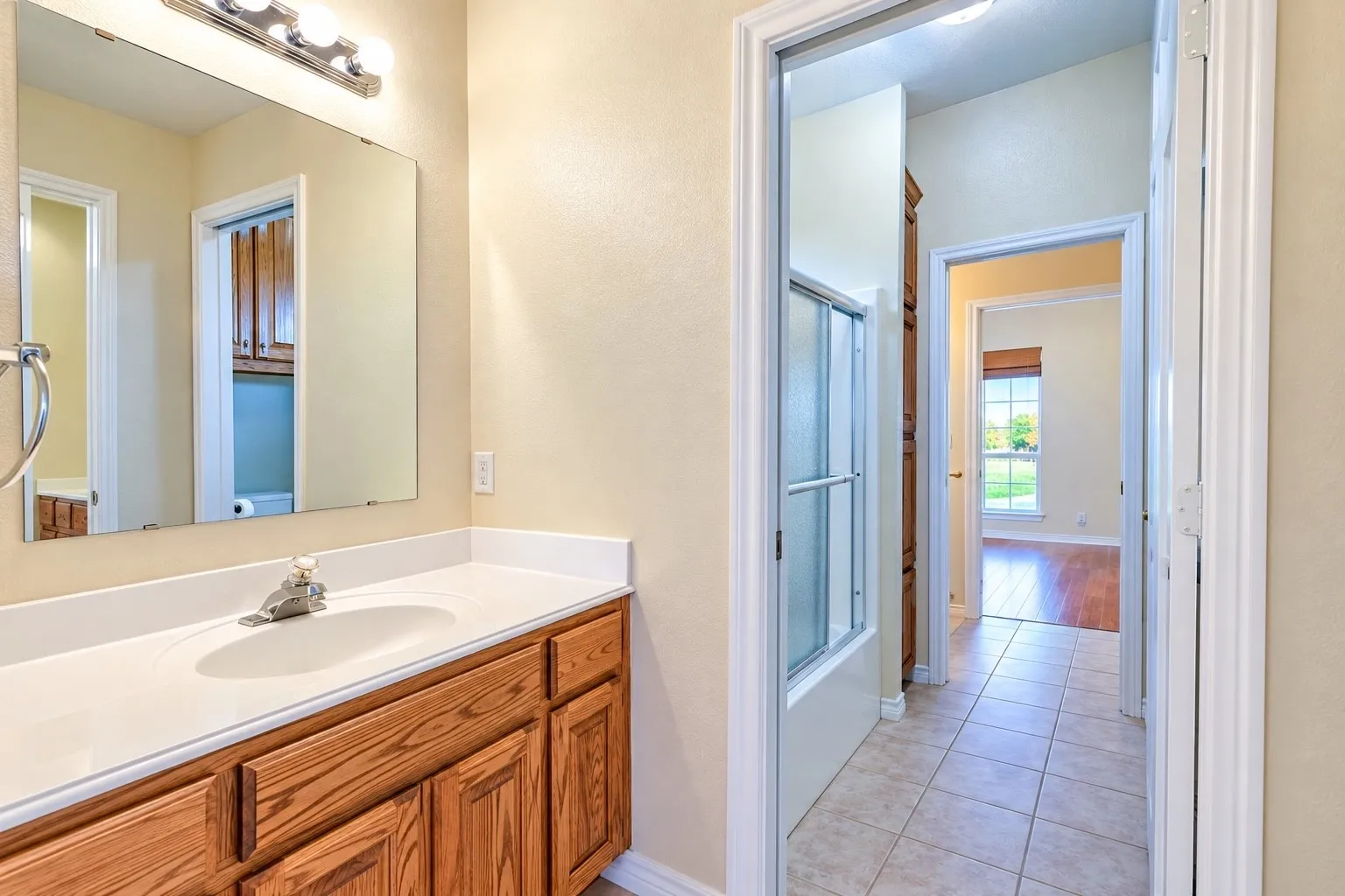 Jack and Jill bath for secondary bedrooms